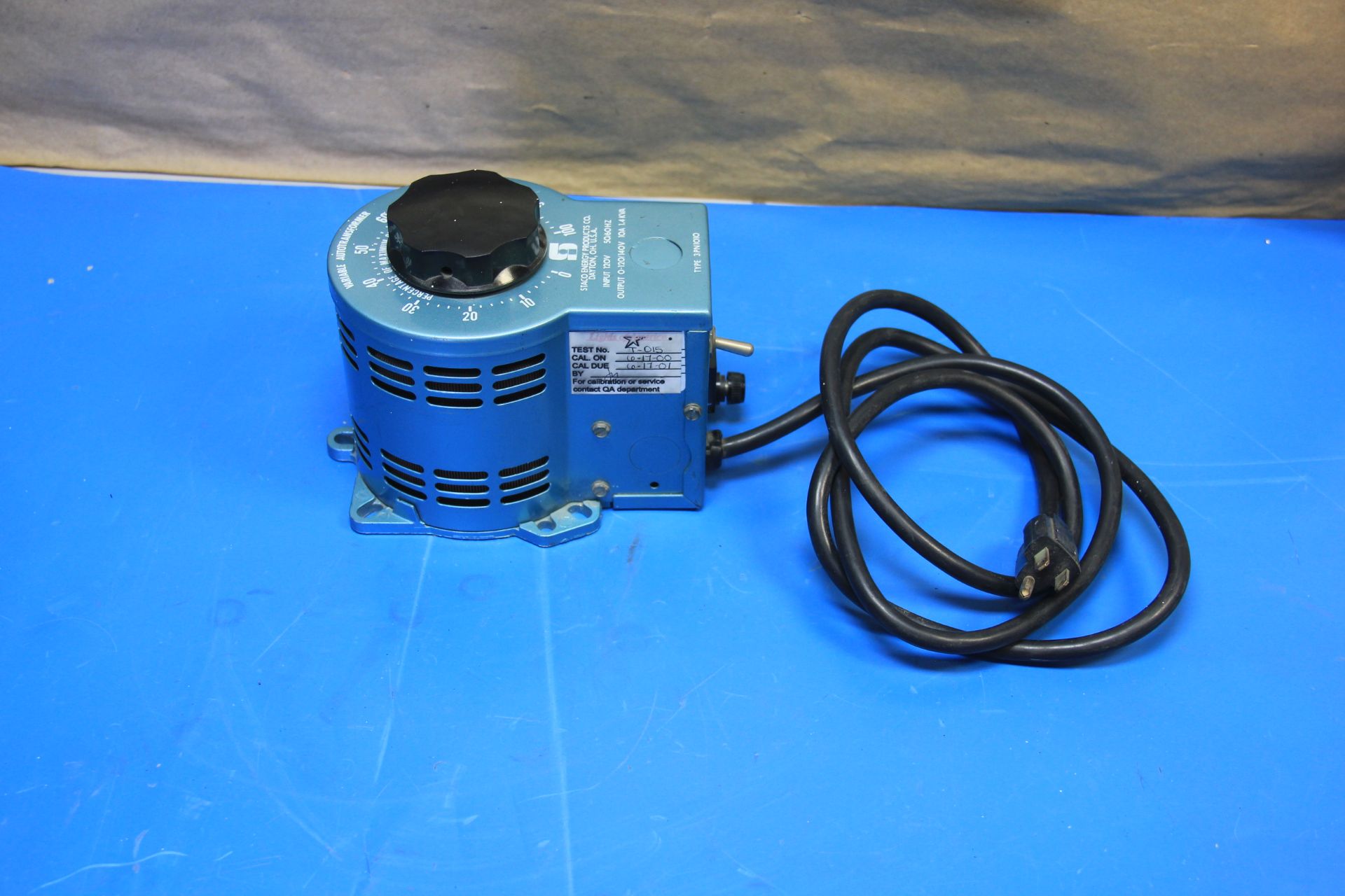 STACO VARIABLE AUTO TRANSFORMER