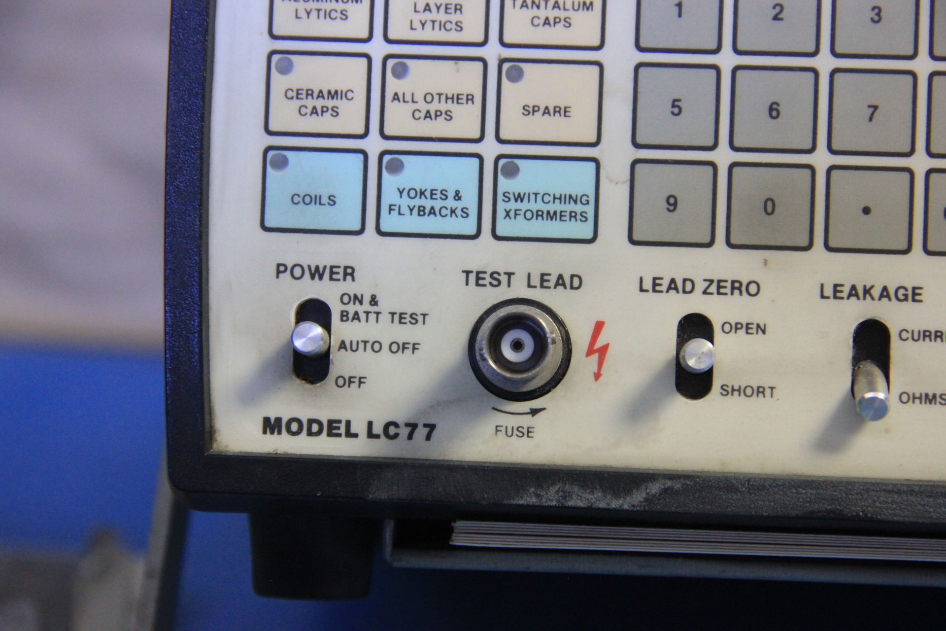 SENCORE AUTO-Z CAPACITOR INDUCTOR ANALYZER - Image 9 of 15