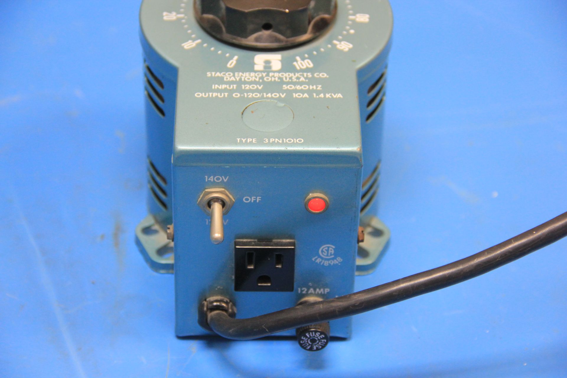 STACO VARIABLE AUTO TRANSFORMER - Image 6 of 8