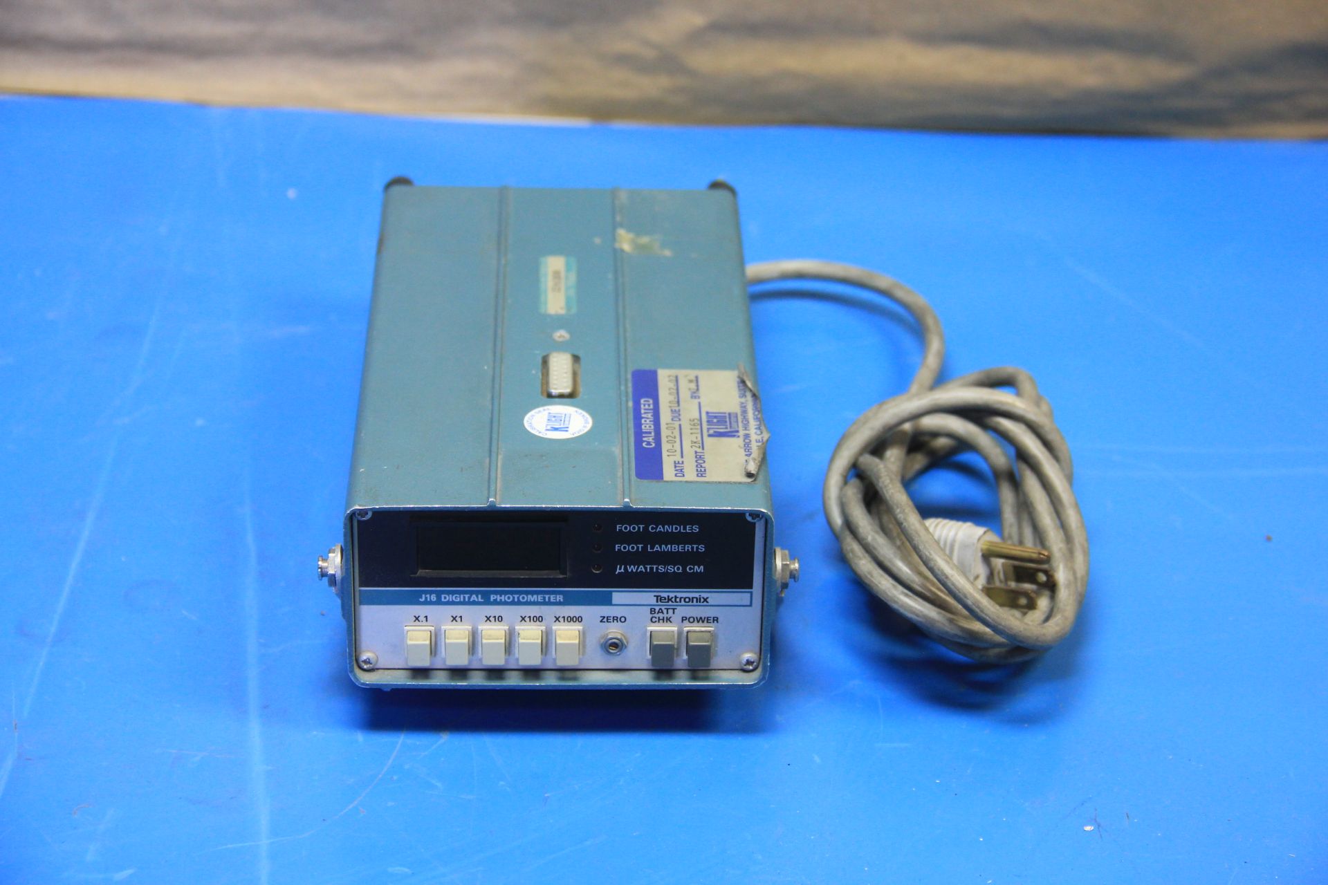 TEKTRONIX J16 DIGITAL PHOTOMETER