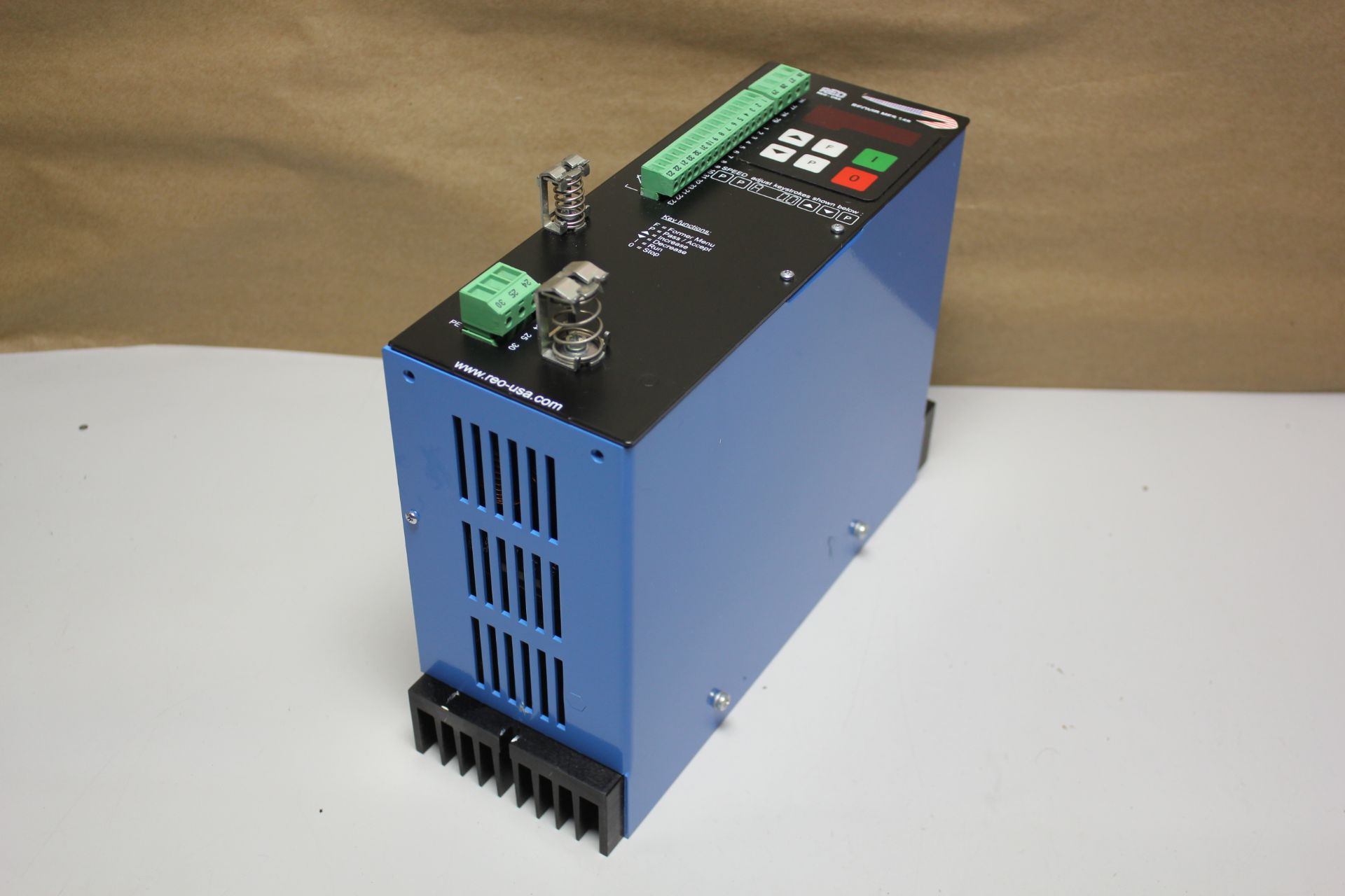 REO VIBRATORY CONVEYOR FREQUENCY INVERTER