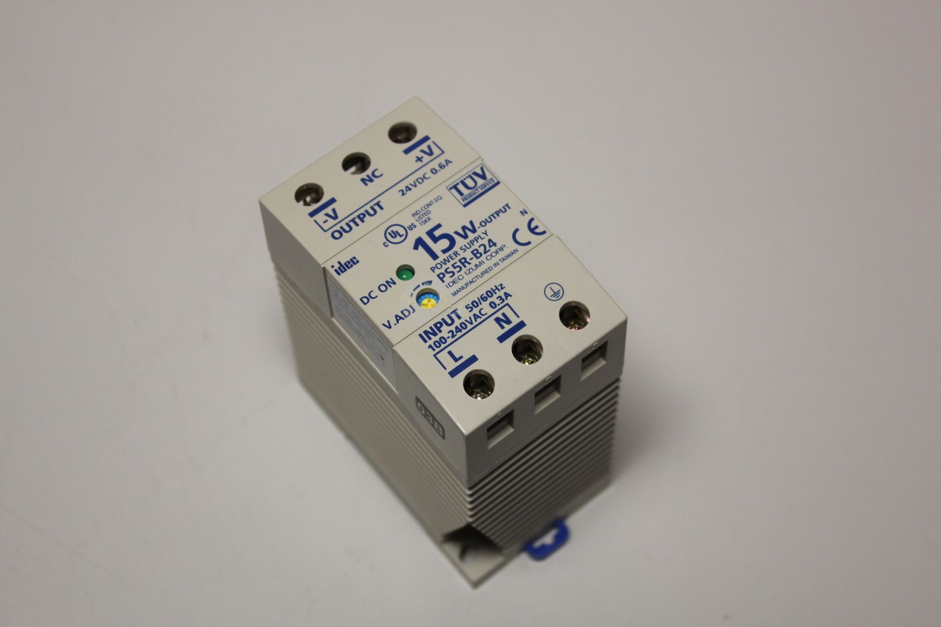 IDEC AUTOMATION POWER SUPPLY