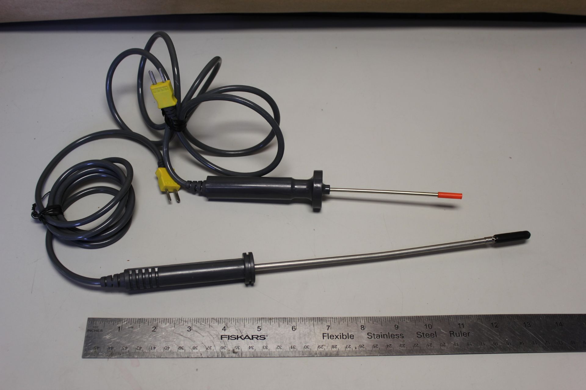 LOT OF THERMOCOUPLE PROBES