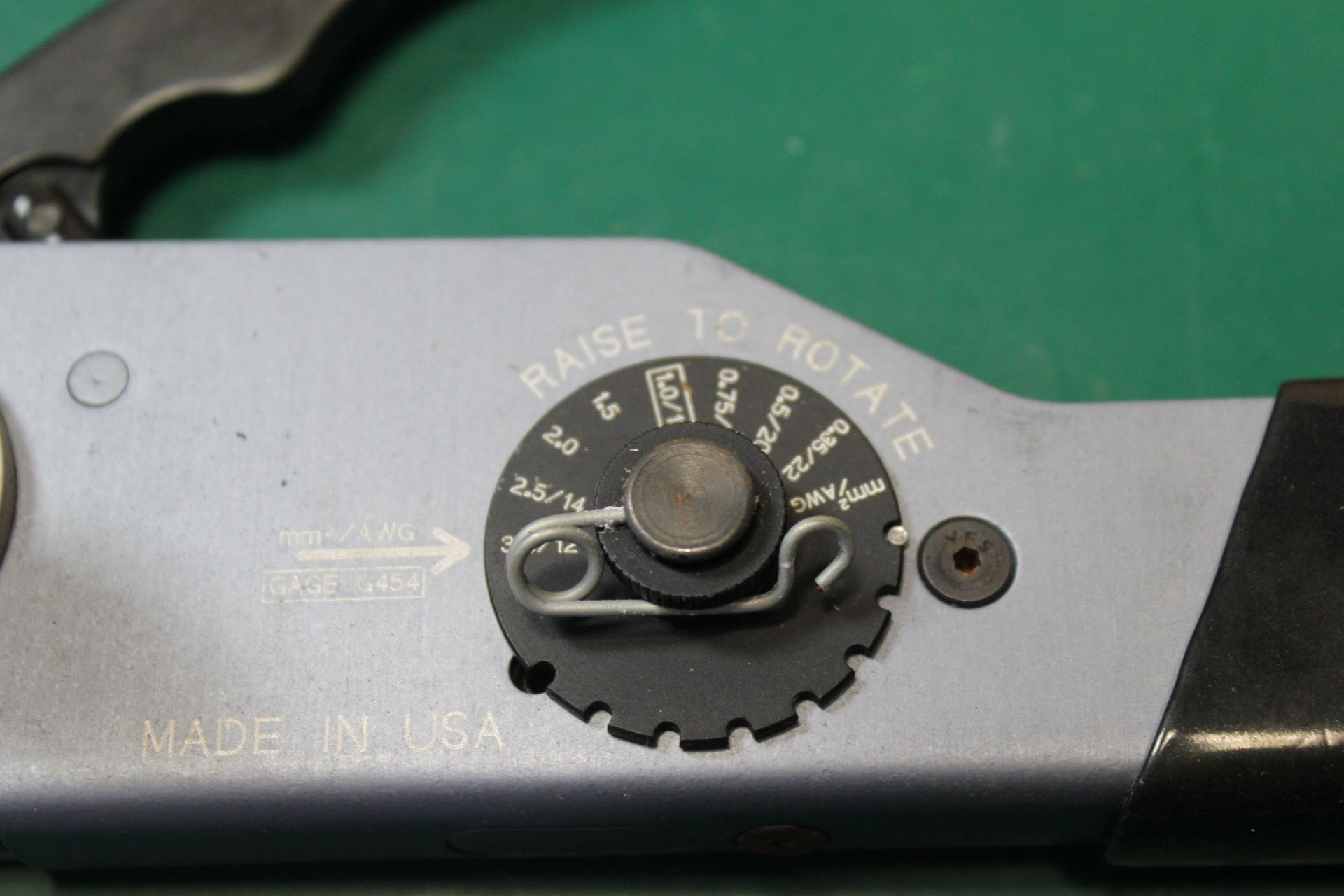 DEUTSCH HAND CRIMPER CRIMPING TOOL - Image 2 of 3