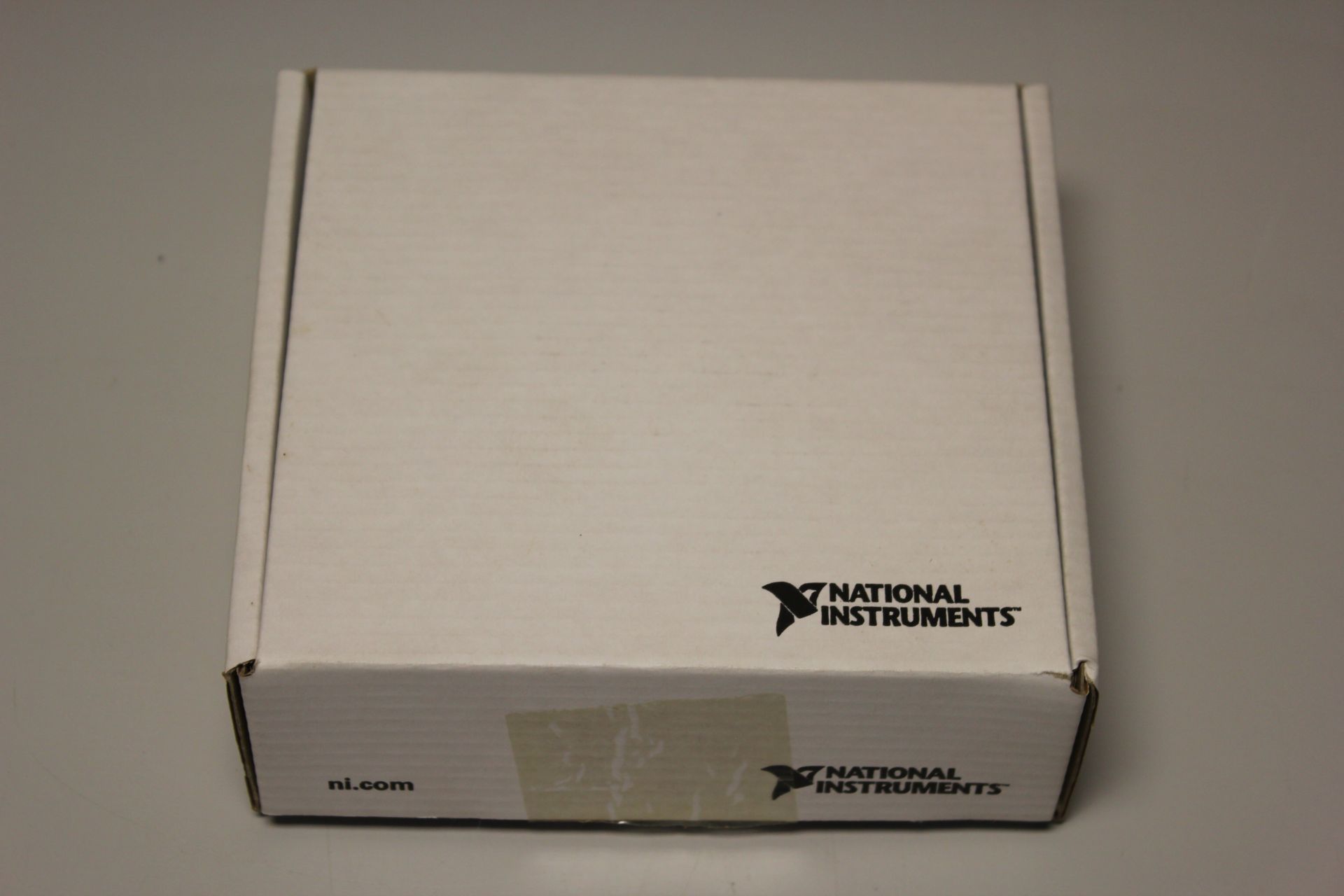 NEW NATIONAL INSTRUMENTS NI 9924 FRONT MOUNT TERMINAL BLOCK FOR 25-PIN D-SUB MODULES