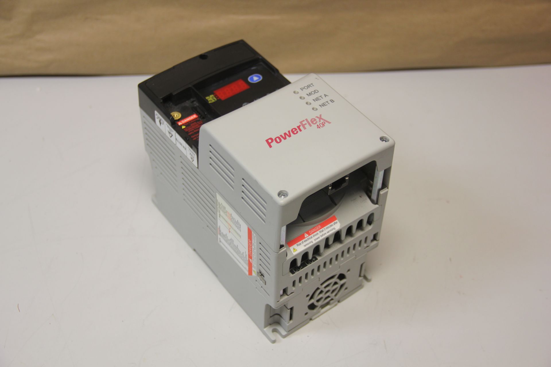 ALLEN BRADLEY POWERFLEX 1HP AC DRIVE