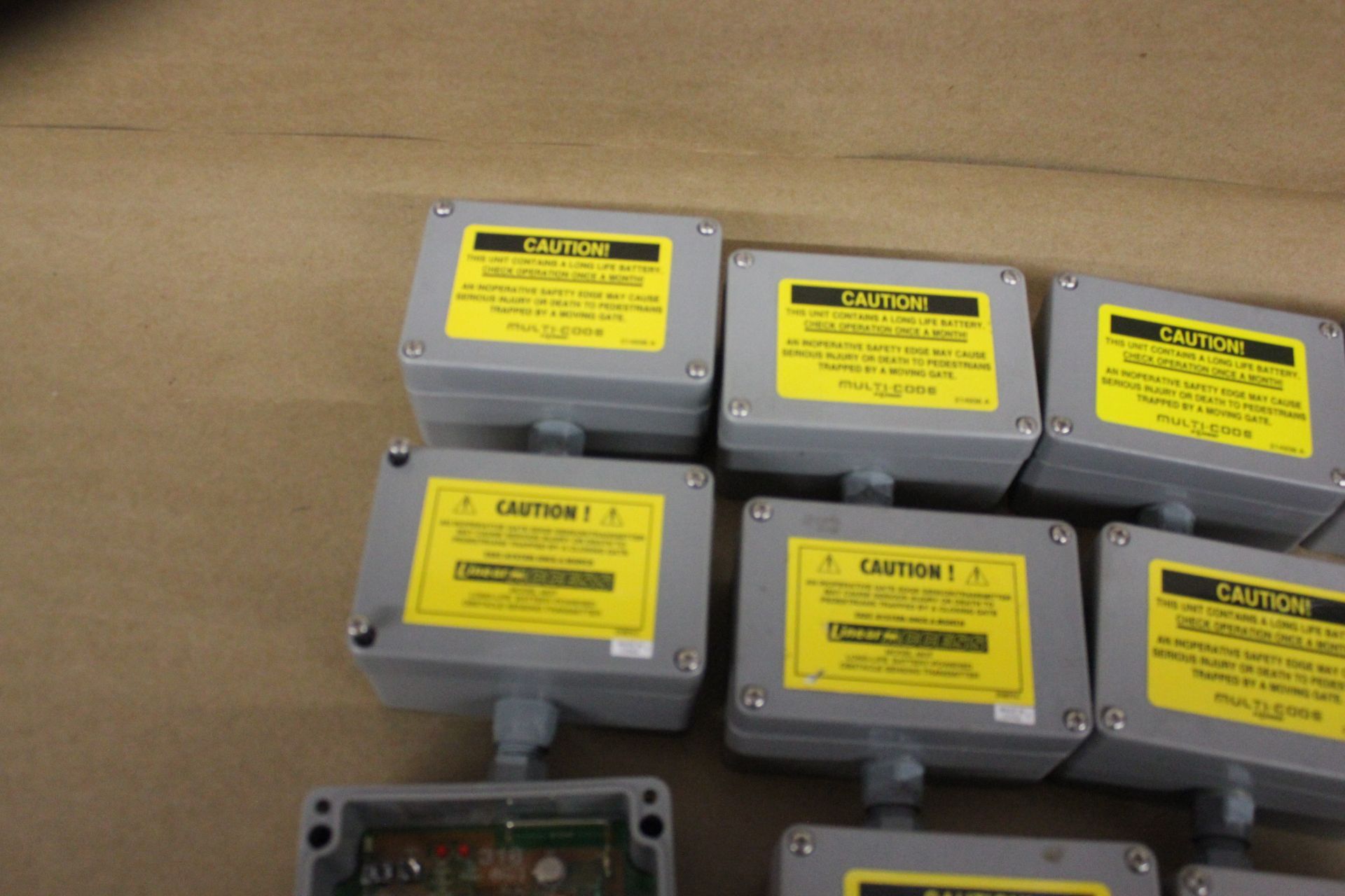 LOT OF LINEAR ACCESS MODULES - Image 2 of 9