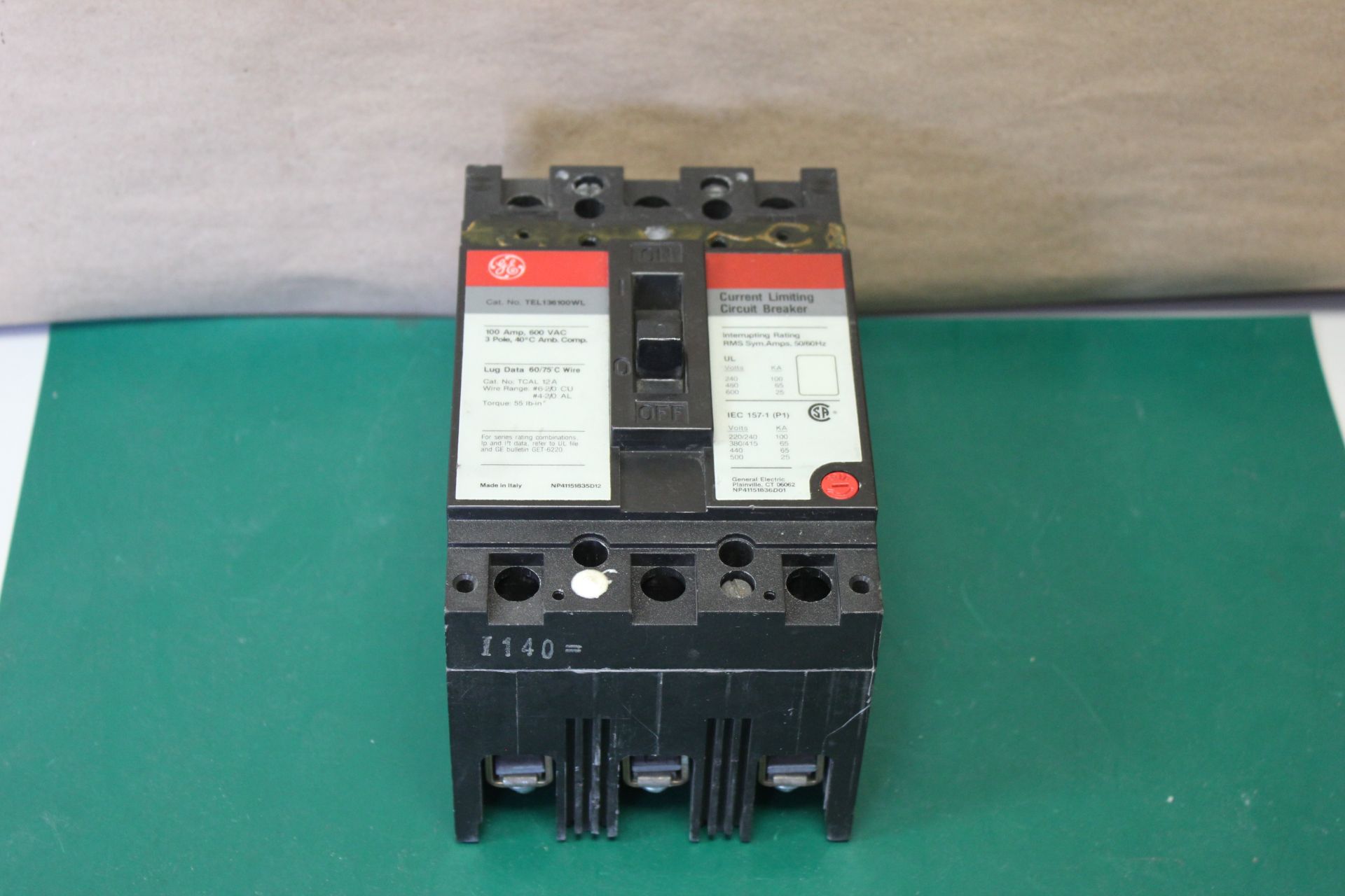 GENERAL ELECTRIC GE CIRCUIT BREAKER