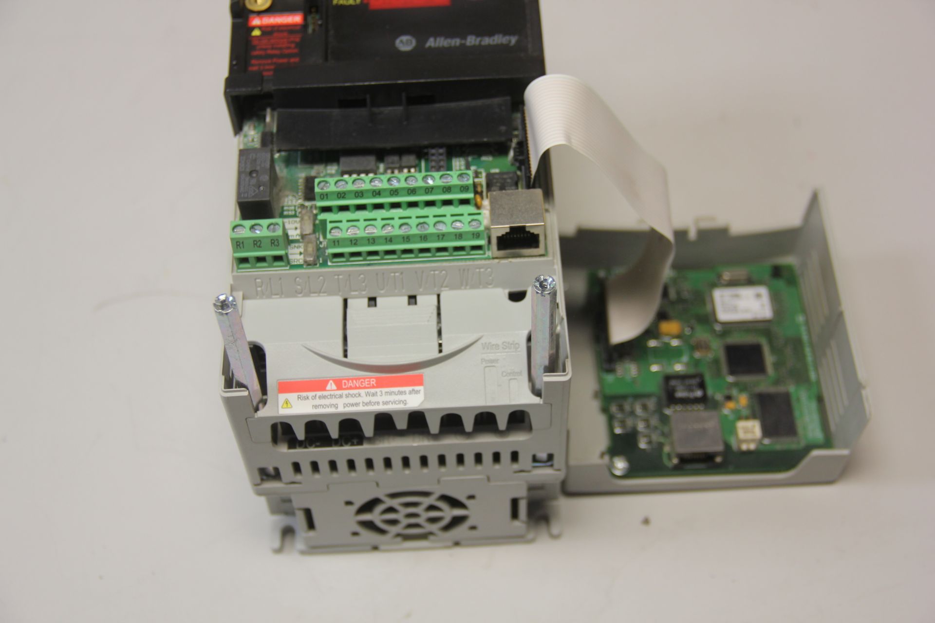 ALLEN BRADLEY POWERFLEX 1HP AC DRIVE - Image 3 of 5