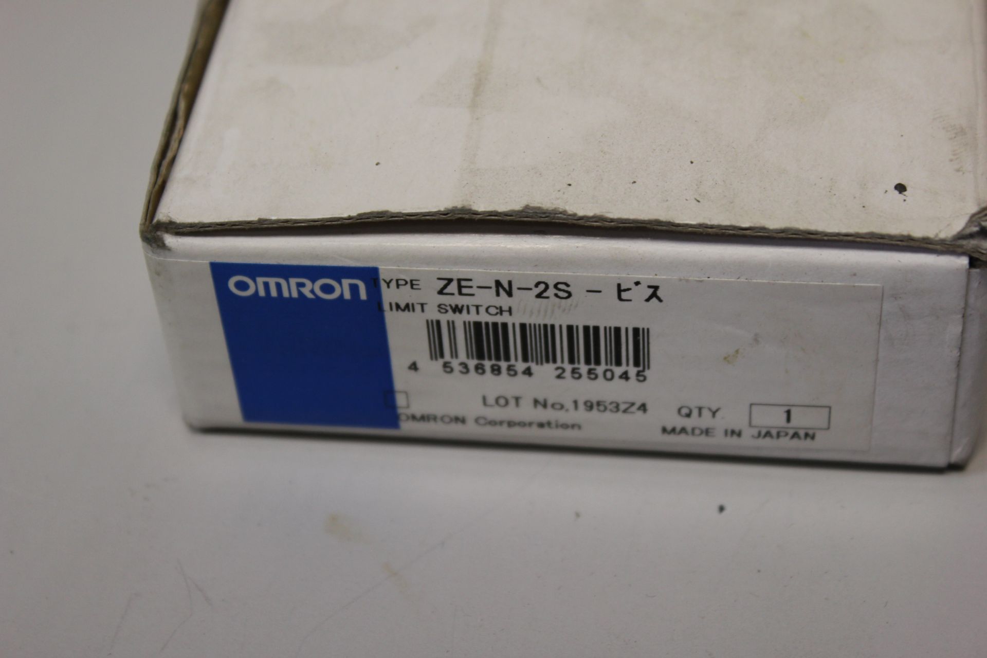NEW OMRON LIMIT SWITCH - Image 2 of 4
