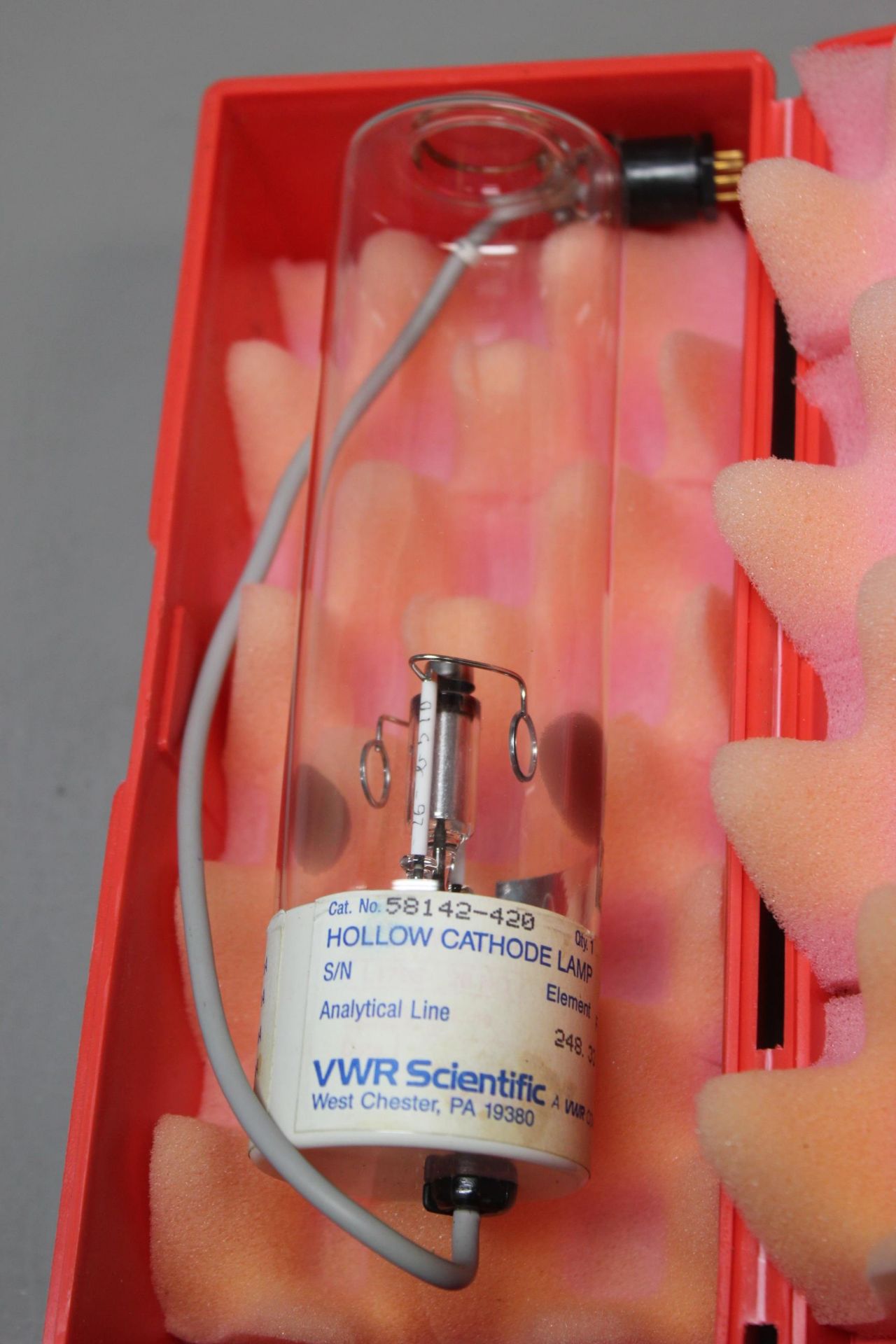 VR SCIENTIFIC IRON (Fe) HALLOW CATHODE LAMP - Image 2 of 3