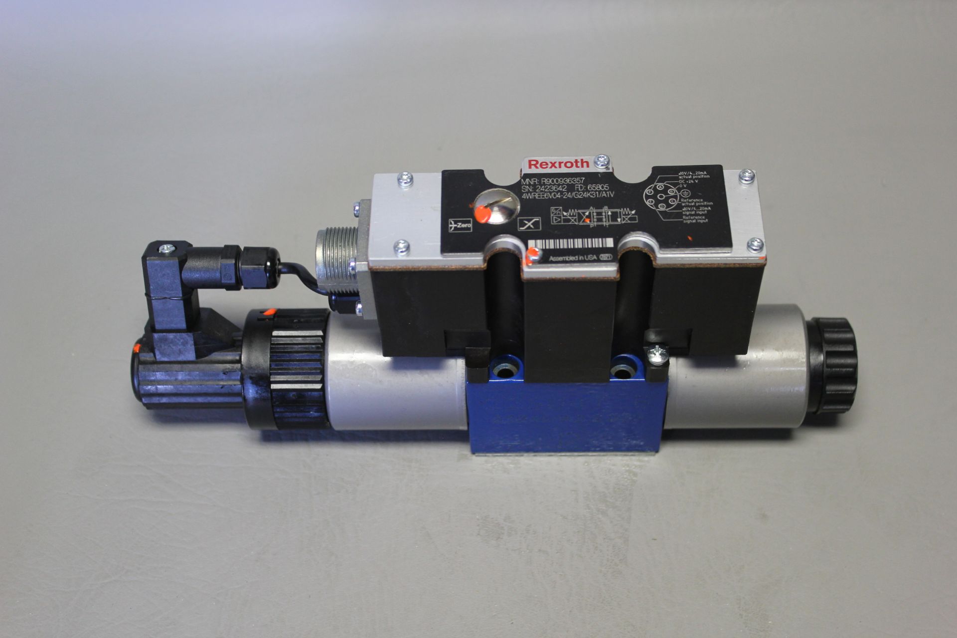 NEW REXROTH HYDRAULIC PROPORTIONAL VALVE