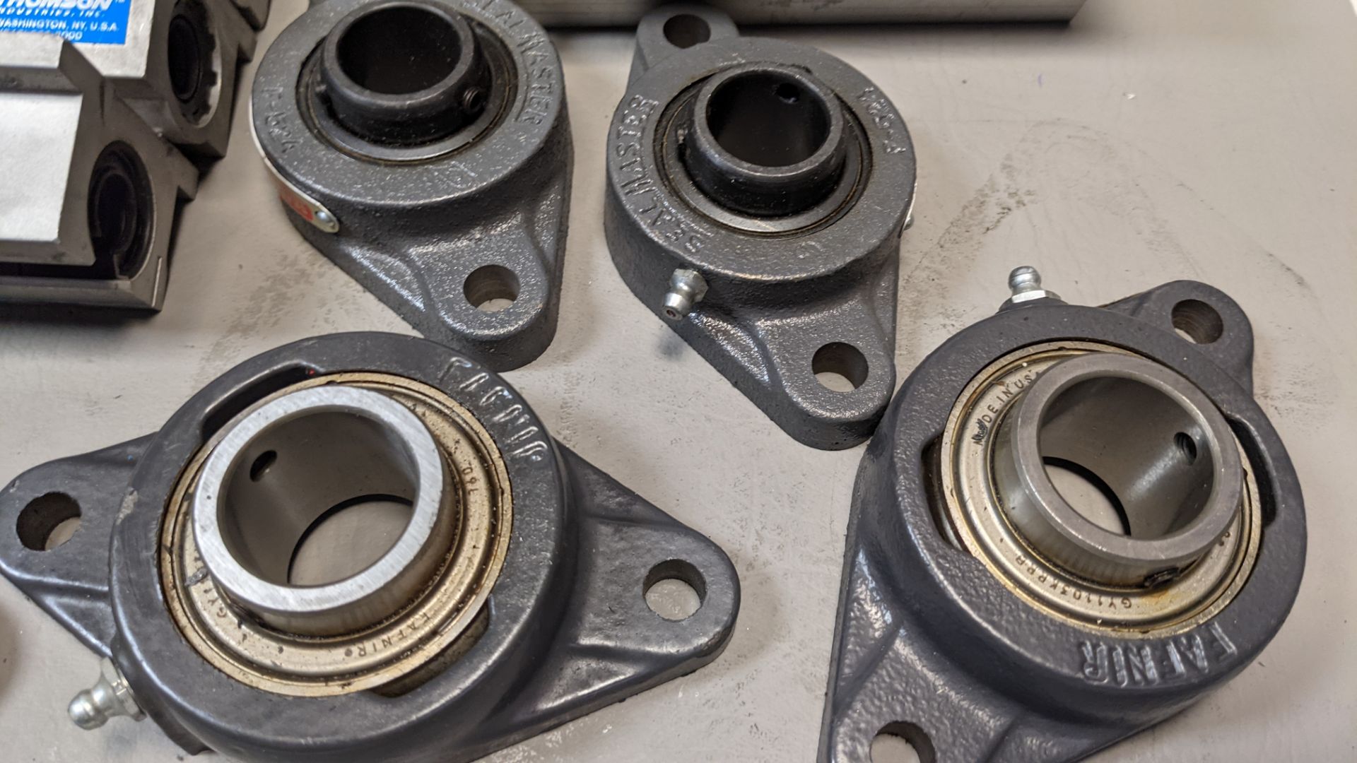 LOT OF PILLOW BLOCK BEARINGS - Image 9 of 9