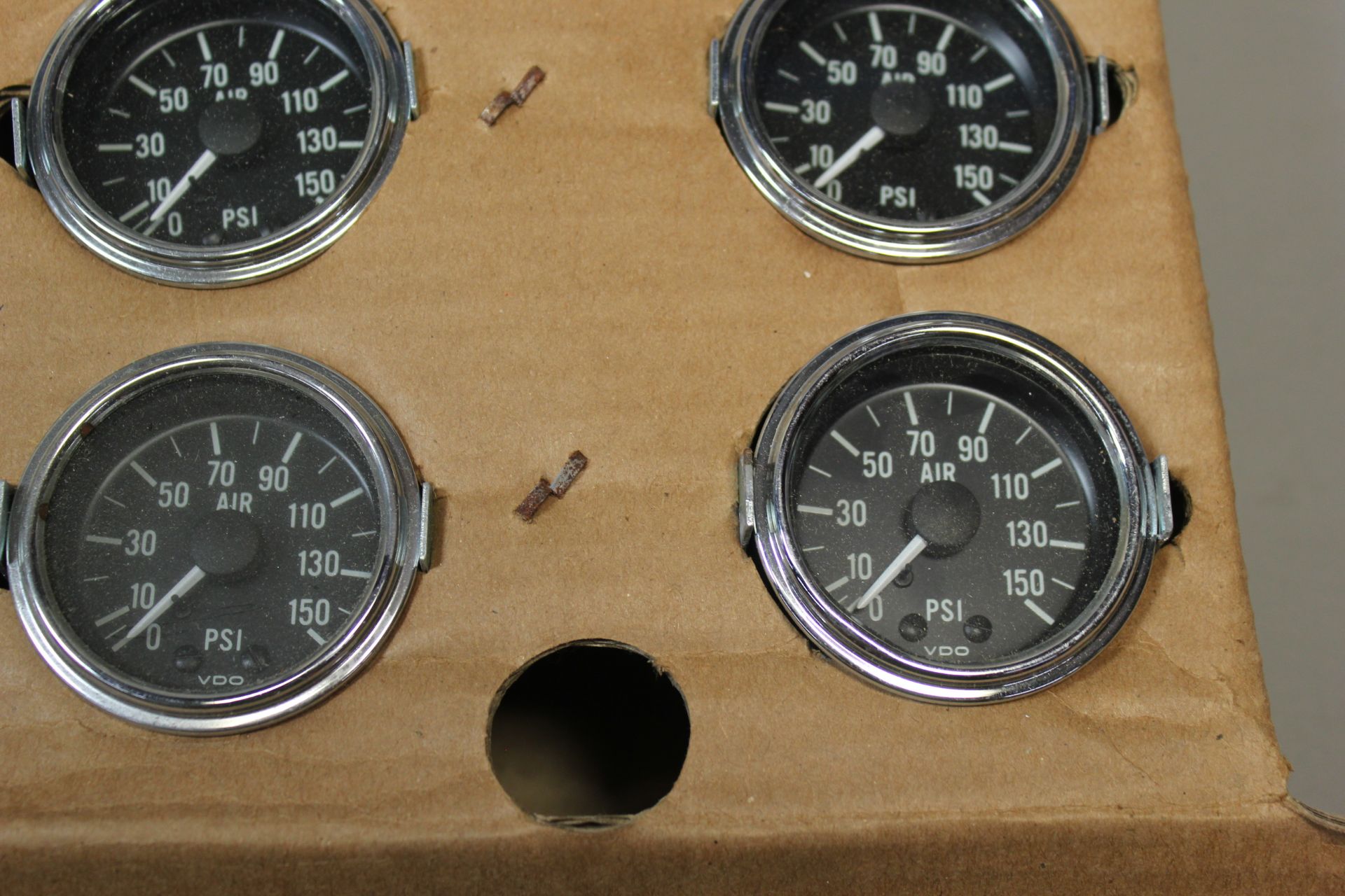 LOT OF UNUSED NEOPART PRESSURE GAUGES - Image 2 of 5