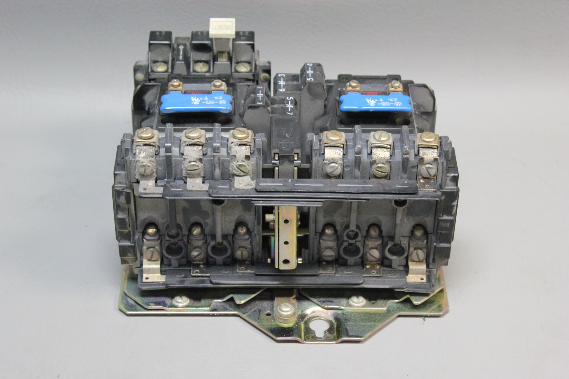 ALLEN BRADLEY MOTOR CONTROLLER REVERSING STARTER - Image 4 of 5