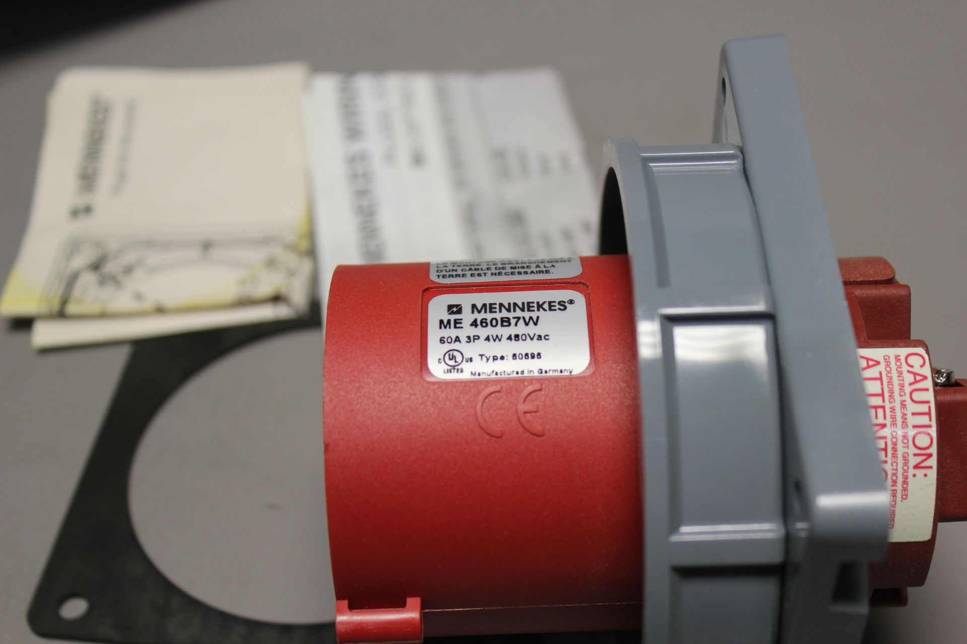 NEW MENNEKES PIN & SLEEVE INLET - Image 3 of 4