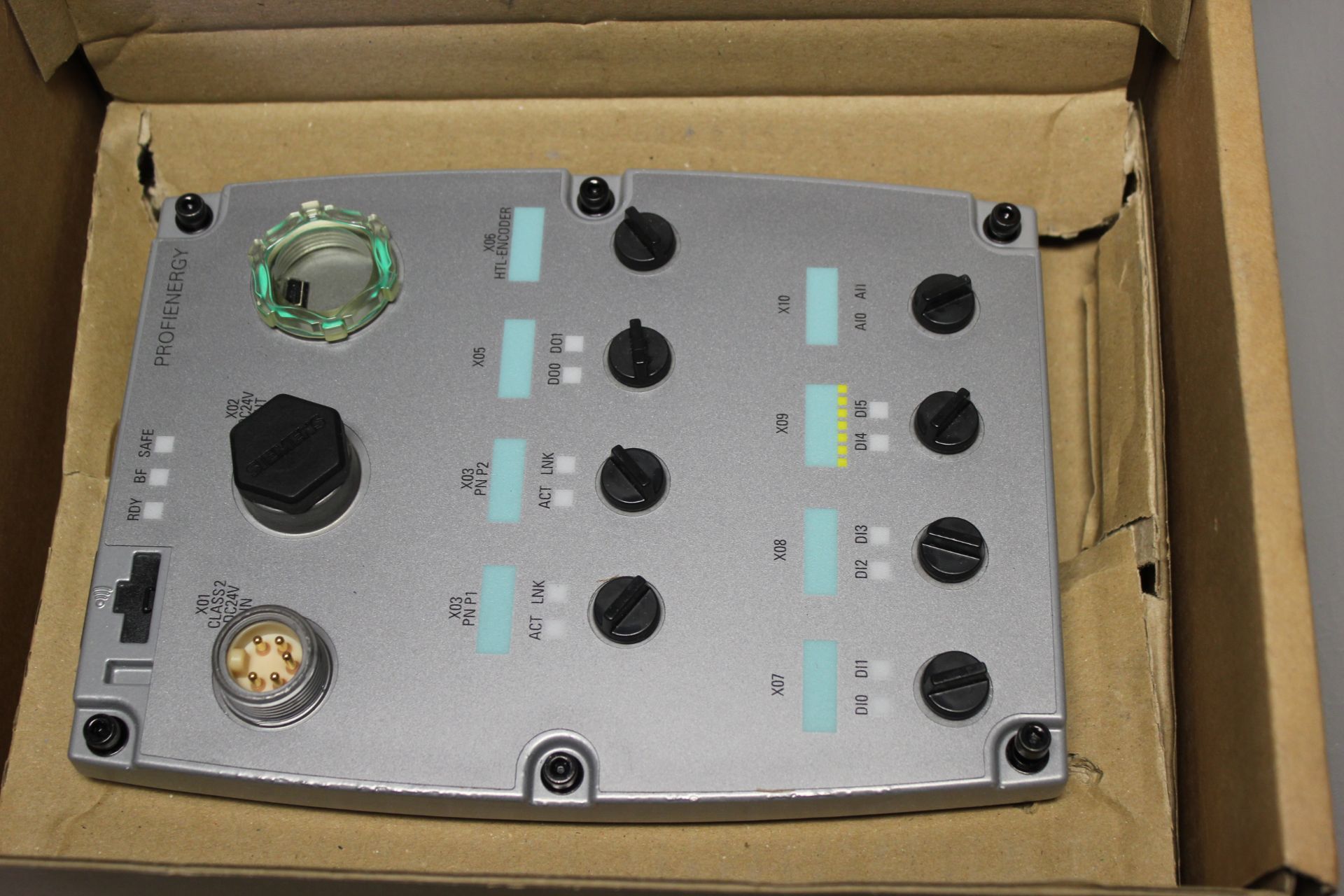 NEW SIEMENS G120D CONTROL UNIT - Image 4 of 6