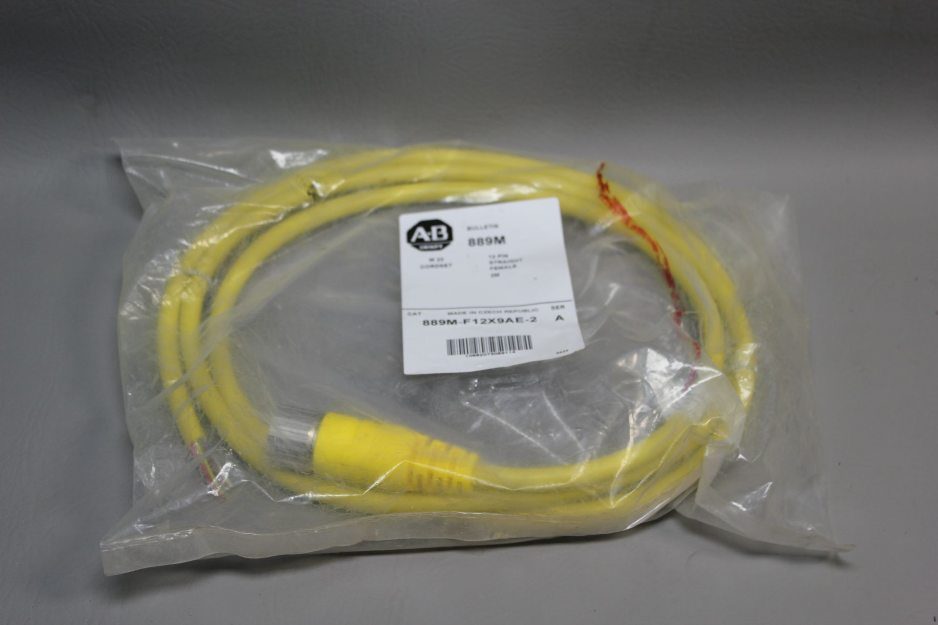 NEW ALLEN BRADLEY 12 PIN STRAIGHT FEMALE CABLE