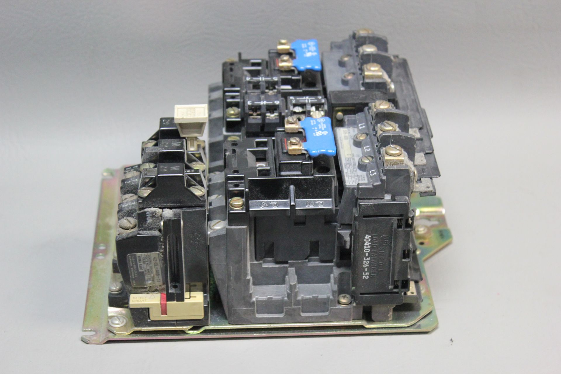 ALLEN BRADLEY MOTOR CONTROLLER REVERSING STARTER - Image 3 of 5