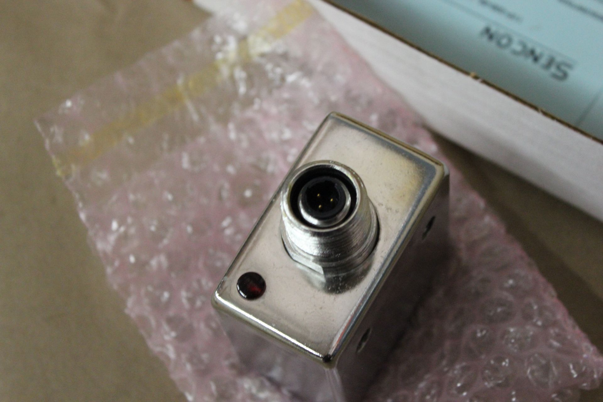 NEW SENCON HEAVY DUTY PROXIMITY SENSOR - Image 5 of 6