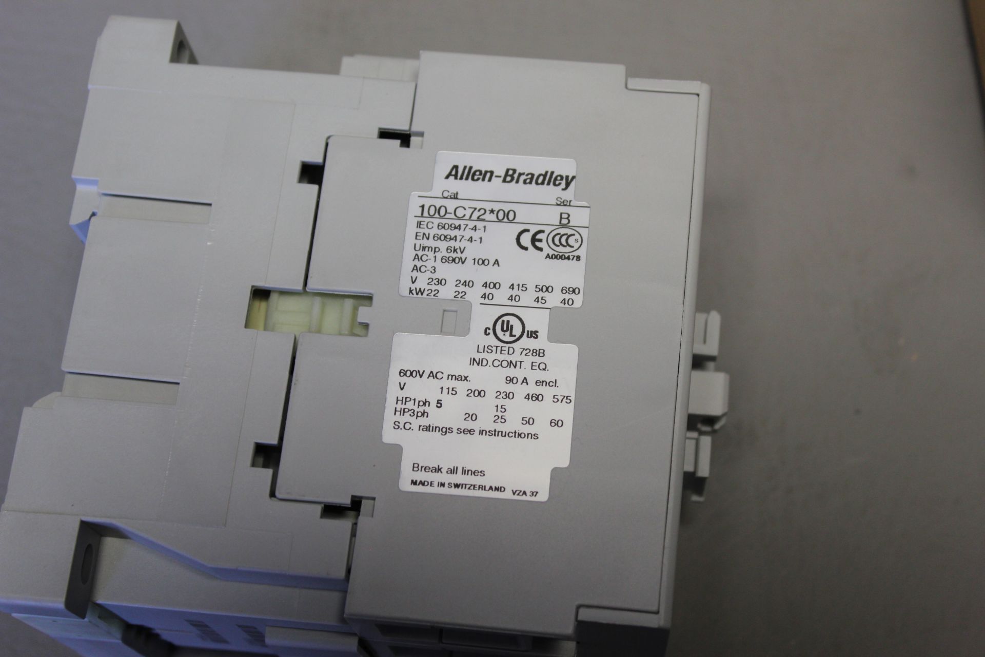 NEW ALLEN BRADLEY CONTACTOR - Image 4 of 4