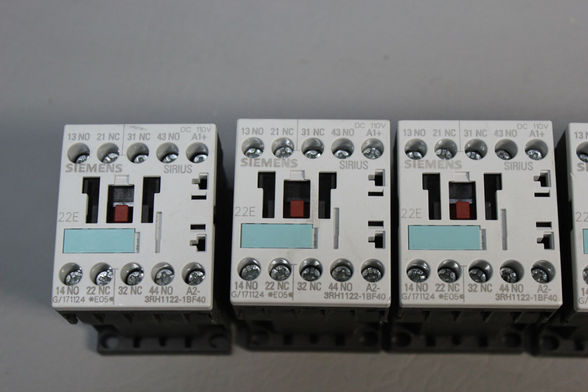 LOT OF 5 SIEMENS CONTACTORS - Image 2 of 4