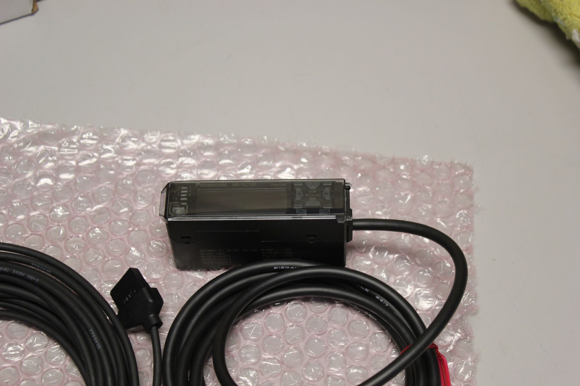 UNUSED PANASONIC DIGITAL DISPLACEMENT SENSOR MASTER UNIT - Image 4 of 5