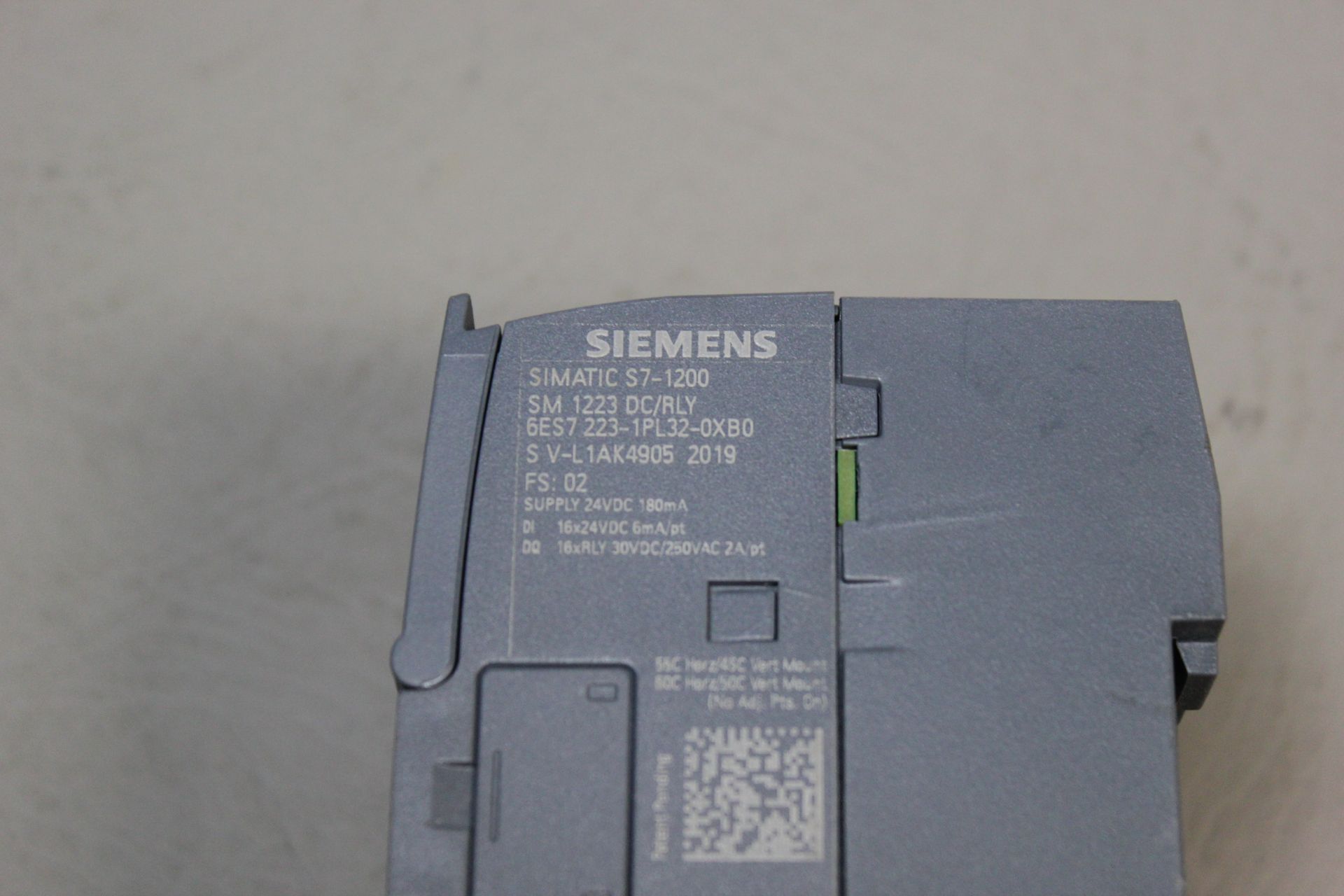 SIEMENS S7-1200 DIGITAL I/O PLC MODULE - Image 4 of 4
