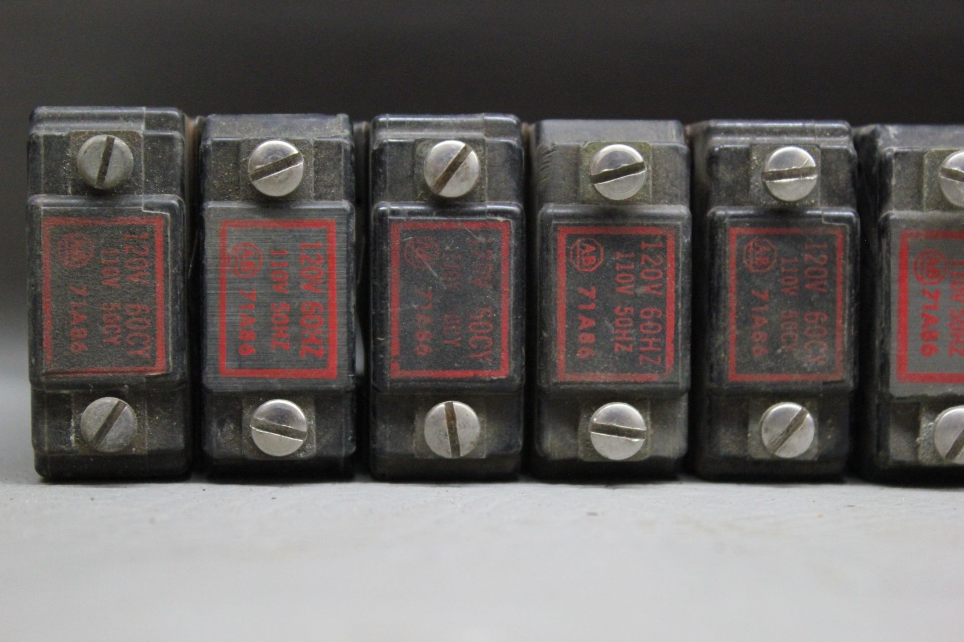 LOT OF ALLEN BRADLEY OPERATING COILS - Image 2 of 4