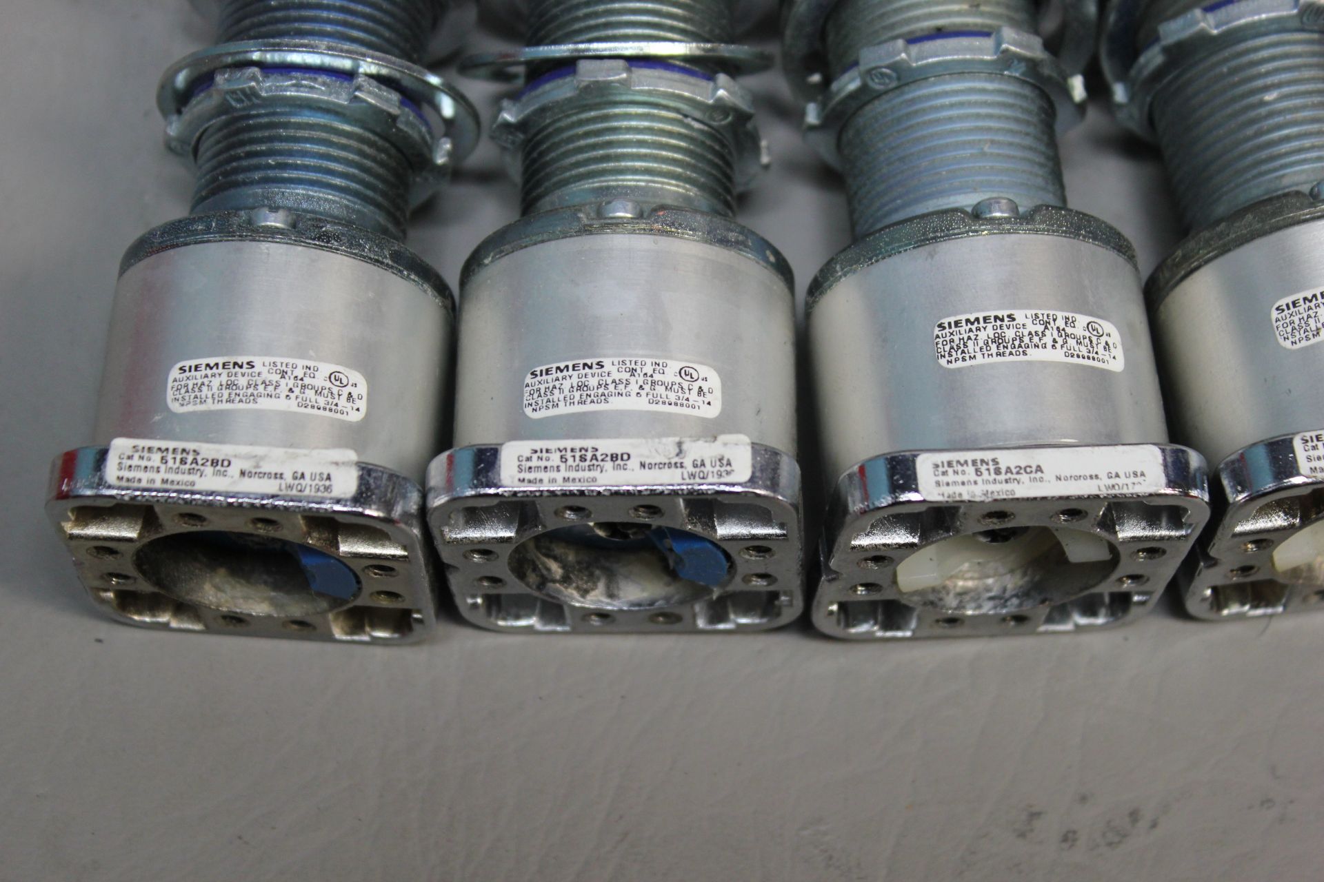 LOT OF UNUSED SIEMENS SELECTOR SWITCHES - Image 4 of 5