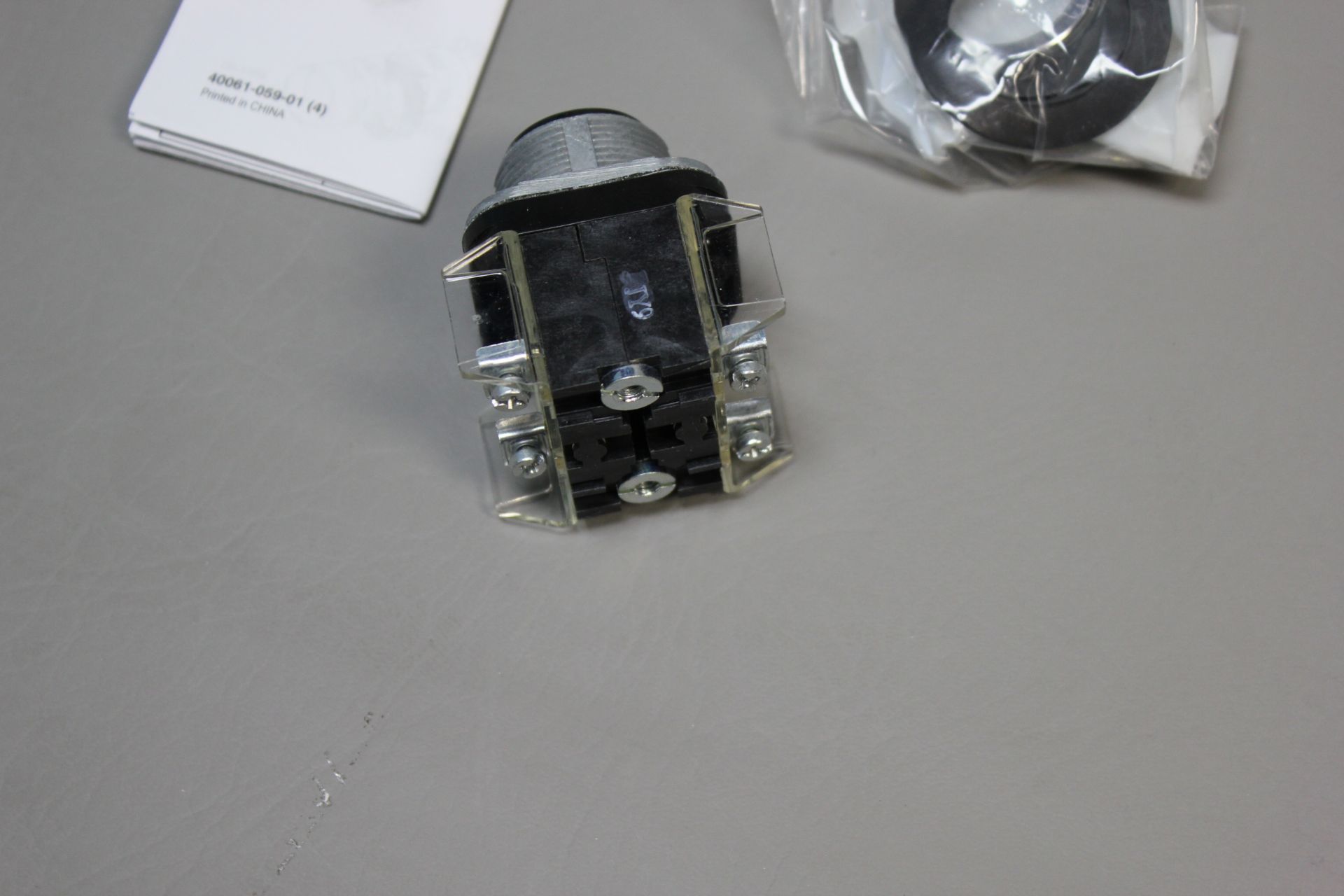 NEW ALLEN BRADLEY PUSH BUTTON - Image 3 of 4