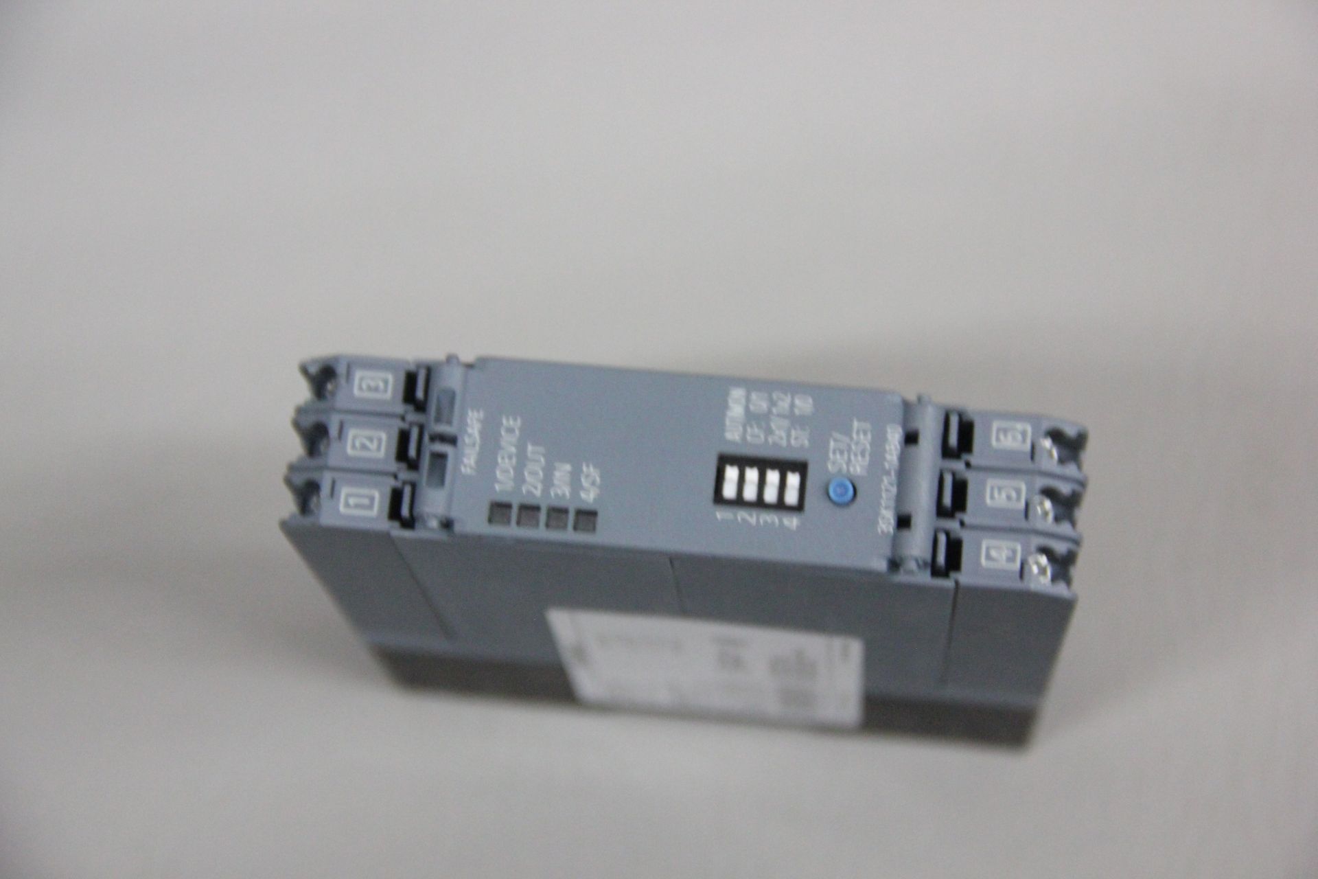 SIEMENS SAFETY RELAY - Image 2 of 3