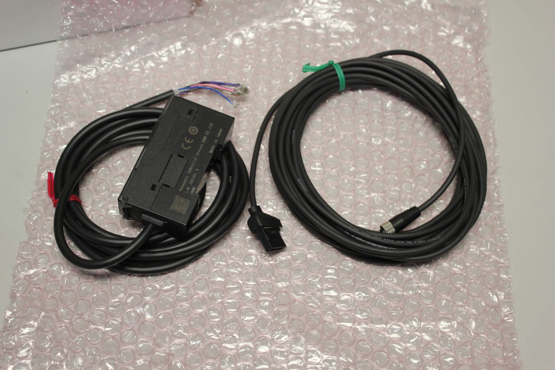 UNUSED PANASONIC DIGITAL DISPLACEMENT SENSOR MASTER UNIT - Image 3 of 5