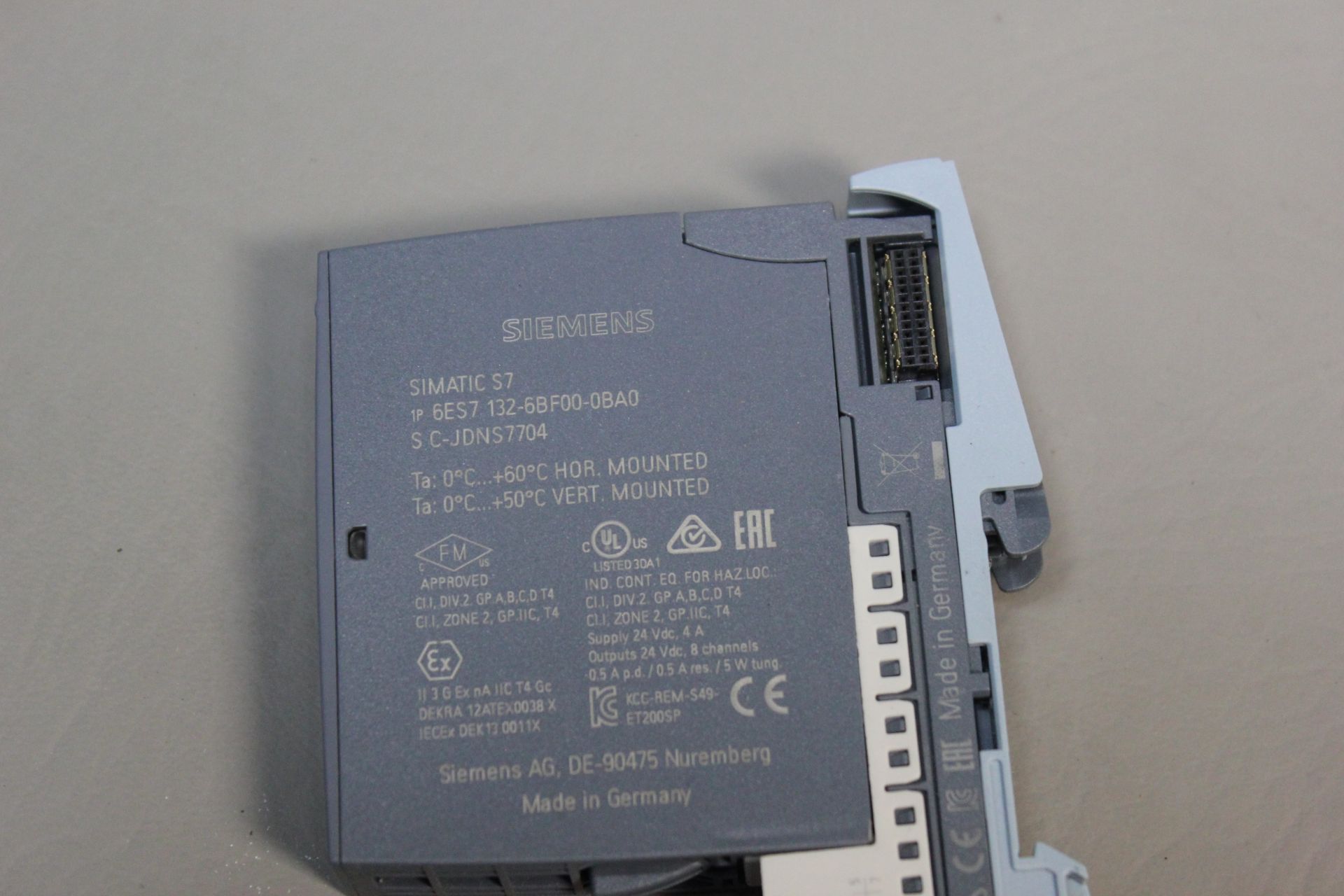 SIEMENS SIMATIC S7 DIGITAL OUTPUT MODULE WITH BASE - Image 3 of 3