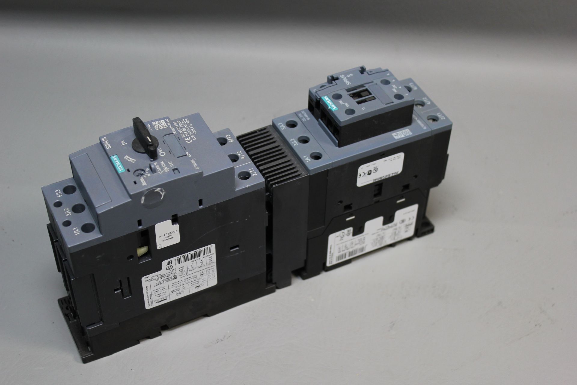 SIEMENS NON-REVERSING STARTER POWER CONTACTOR COMBO UNIT - Image 2 of 7