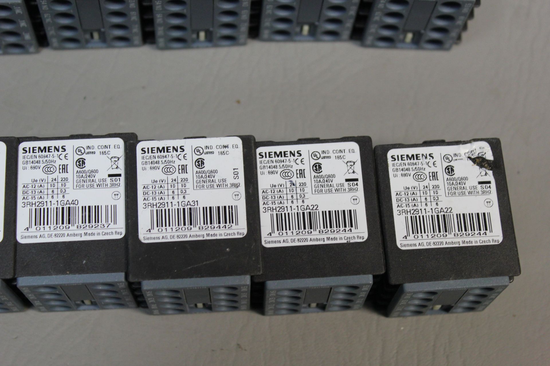 LOT OF SIEMENS AUXILIARY SWITCH BLOCKS - Image 4 of 7