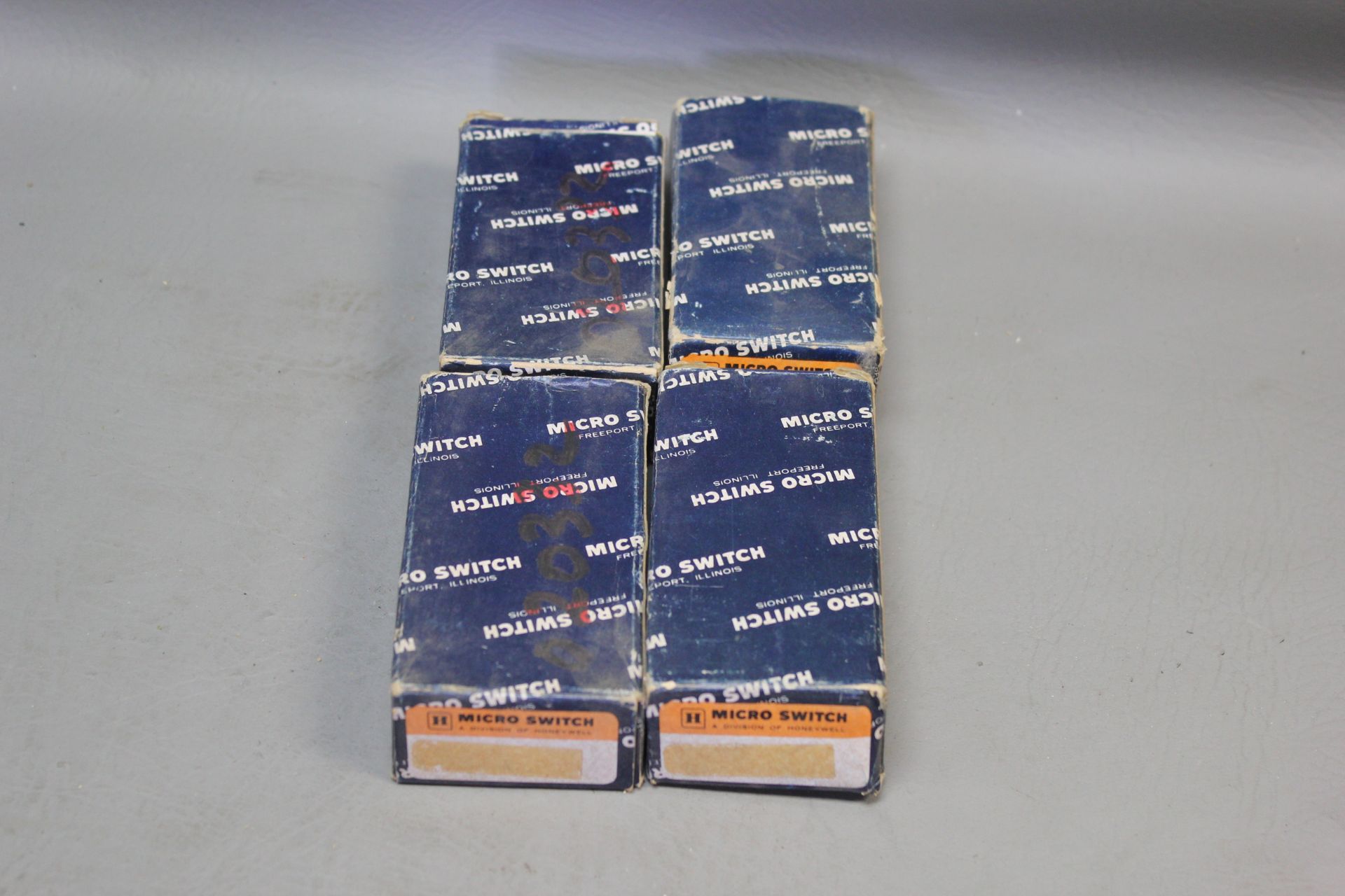 LOT OF NOS MICRO SWITCH PARTS