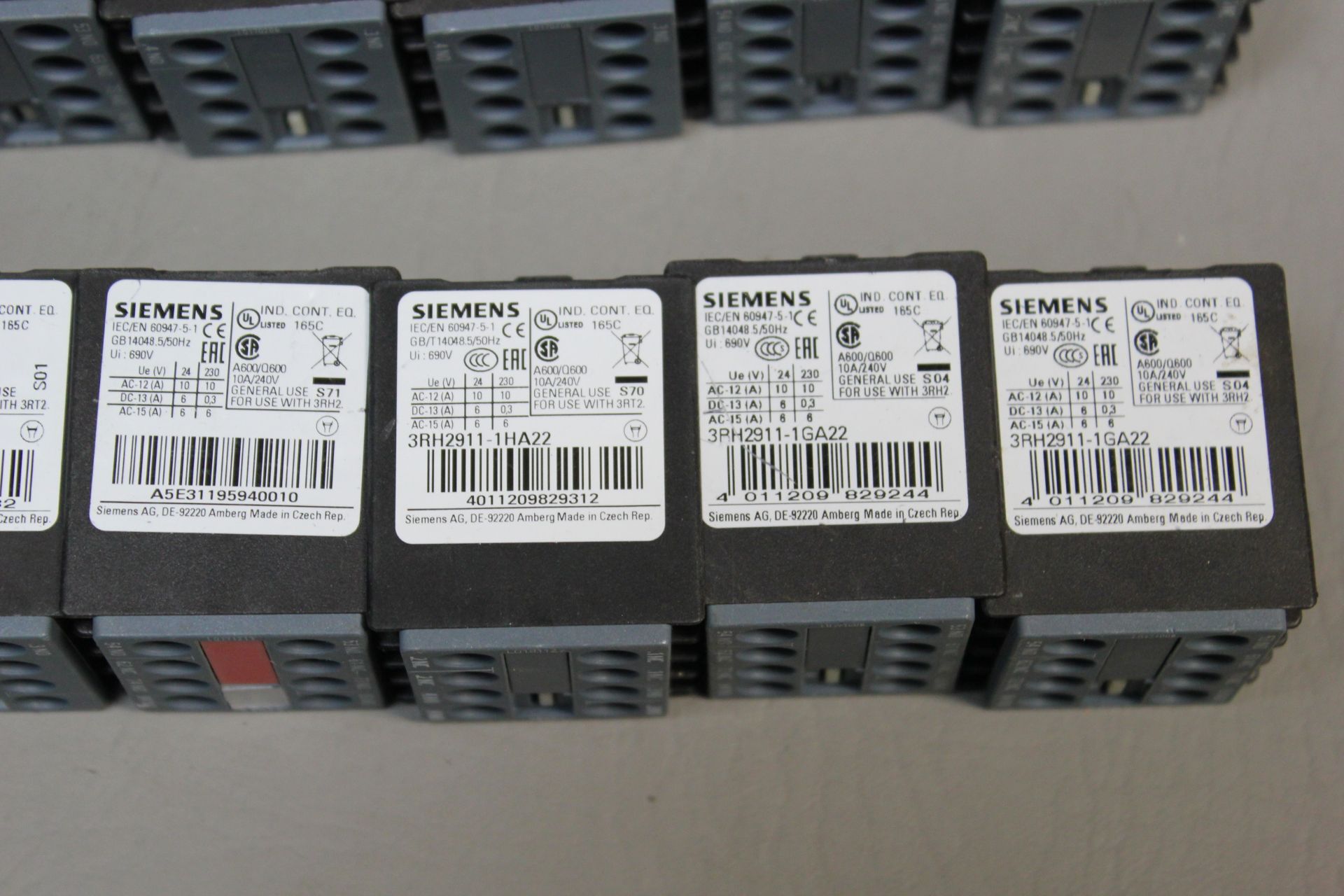 LOT OF SIEMENS AUXILIARY SWITCH BLOCKS - Image 4 of 7