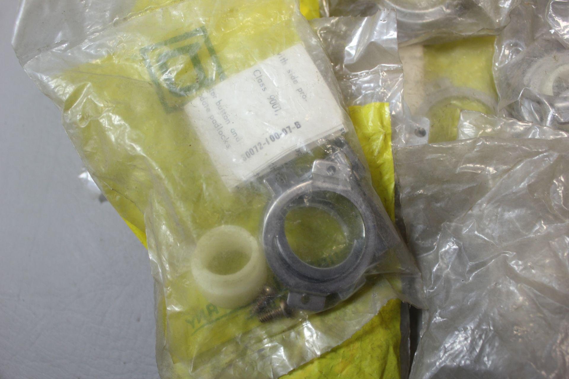 LOT OF NEW MRO PARTS - Image 3 of 9