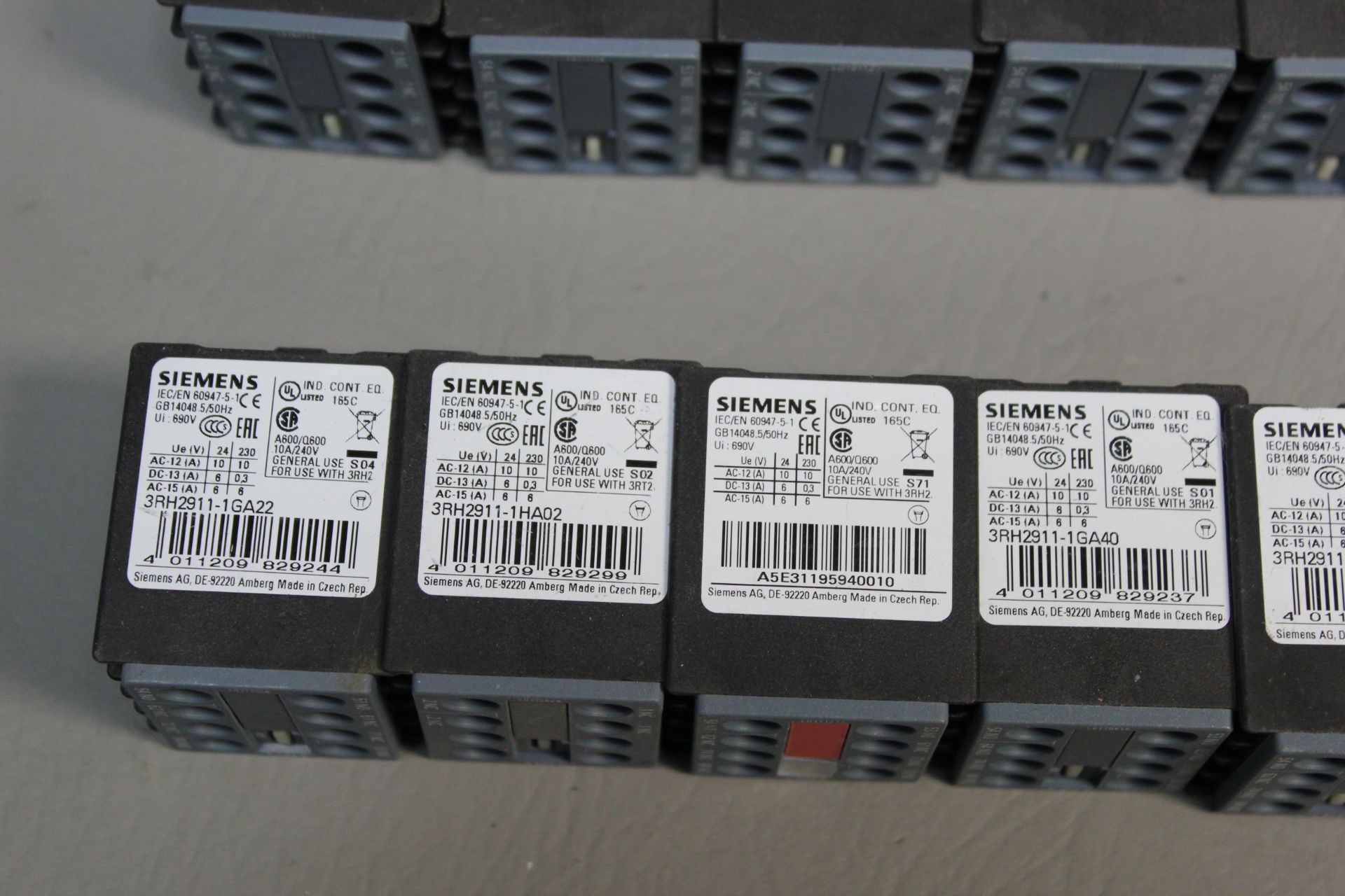 LOT OF SIEMENS AUXILIARY SWITCH BLOCKS - Image 5 of 7