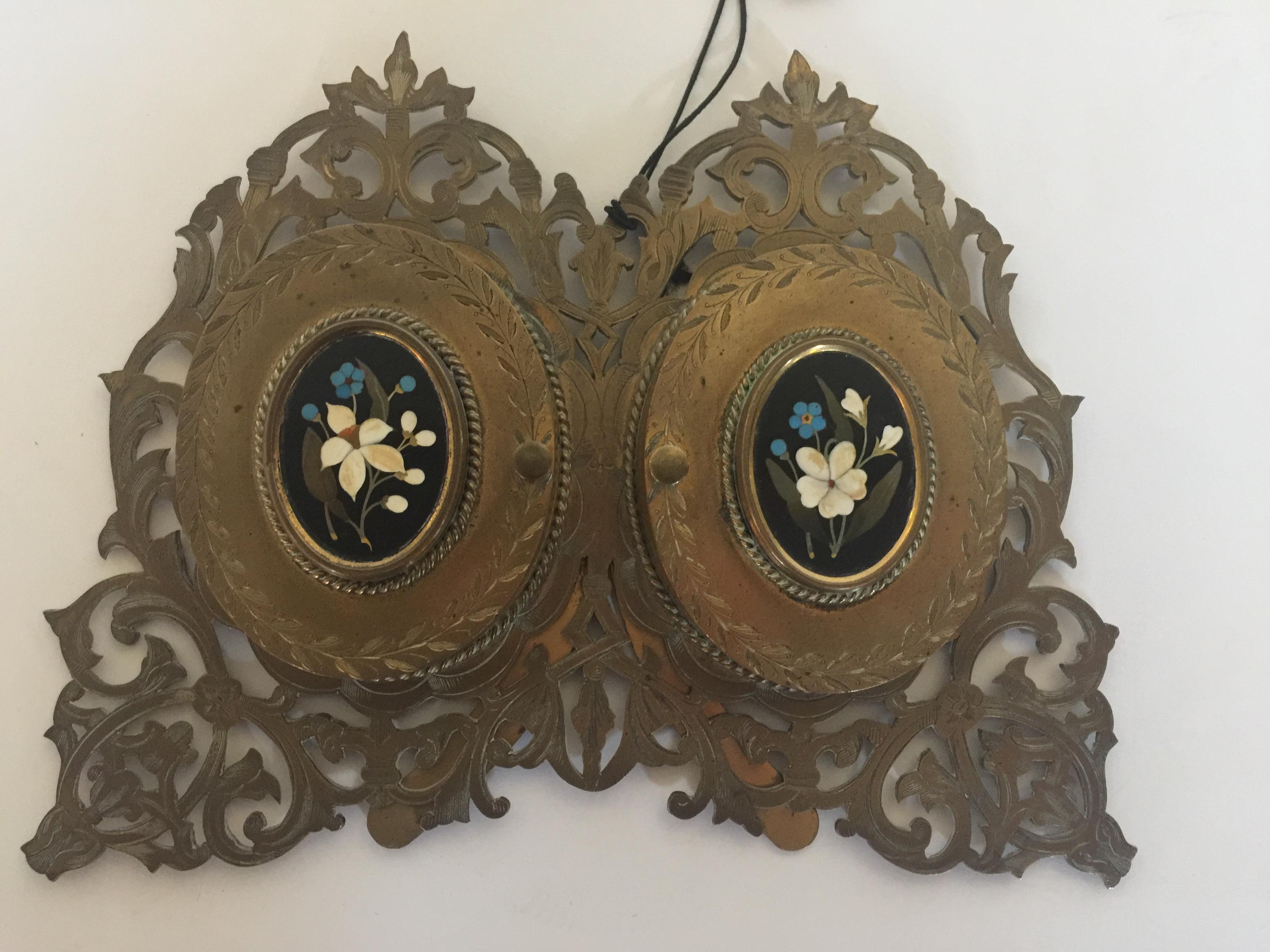 A Victorian Irish pierced brass and pietra dura desk-top frame - Image 2 of 6