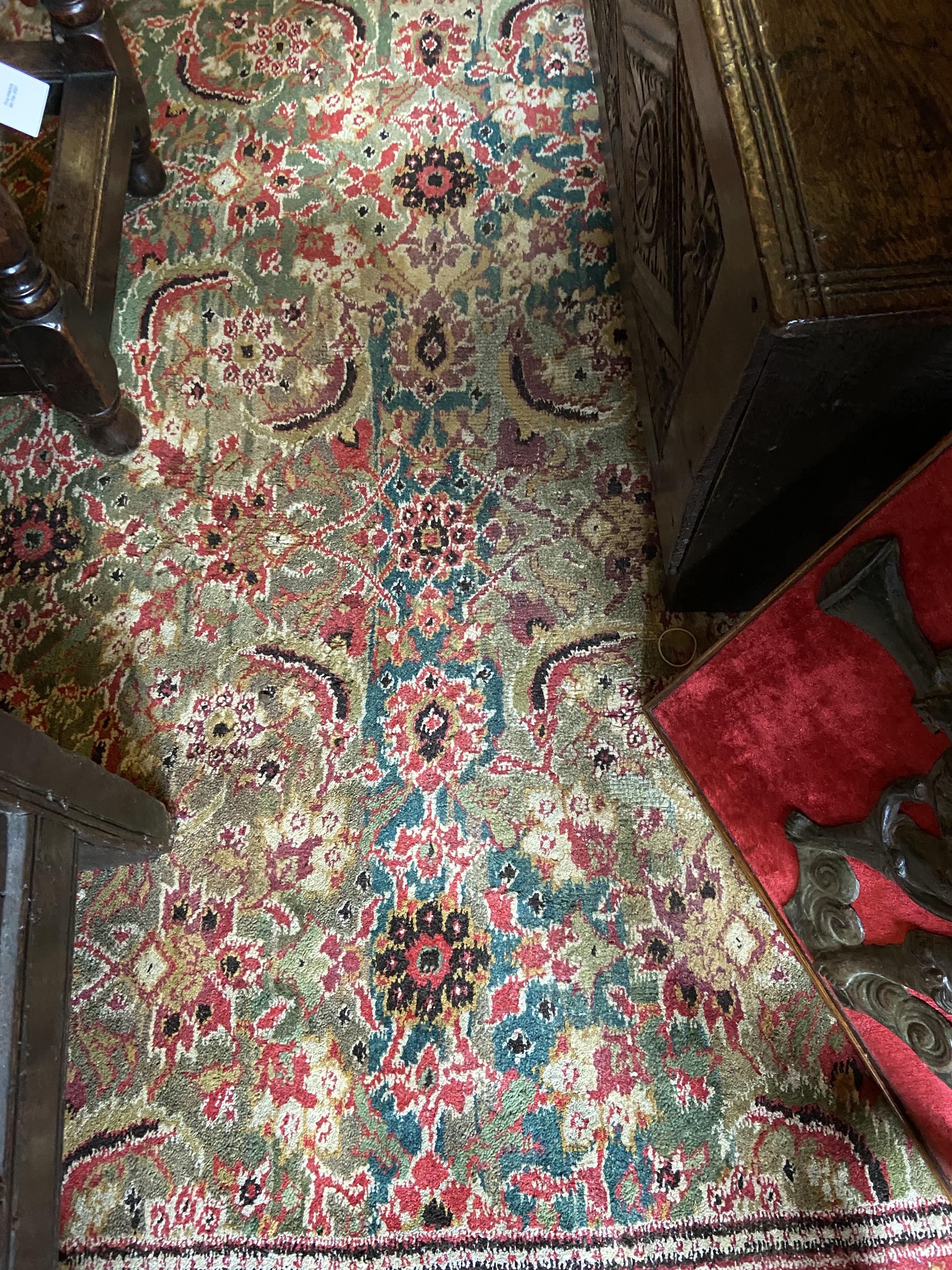 An Agra or Amritsar carpet c.1890 - Image 3 of 4