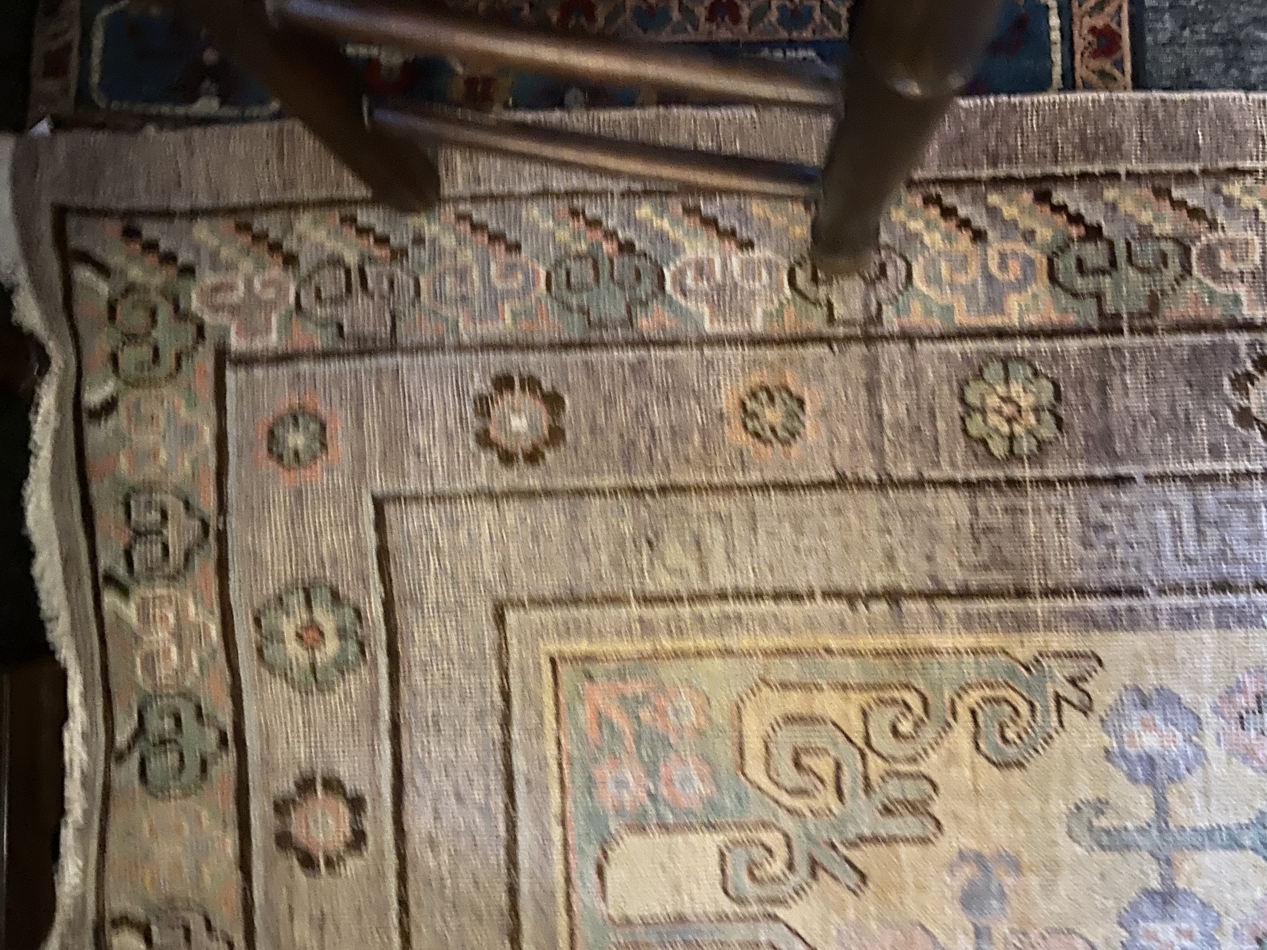 A Chinese Khotan carpet, circa 1920 - Image 16 of 25