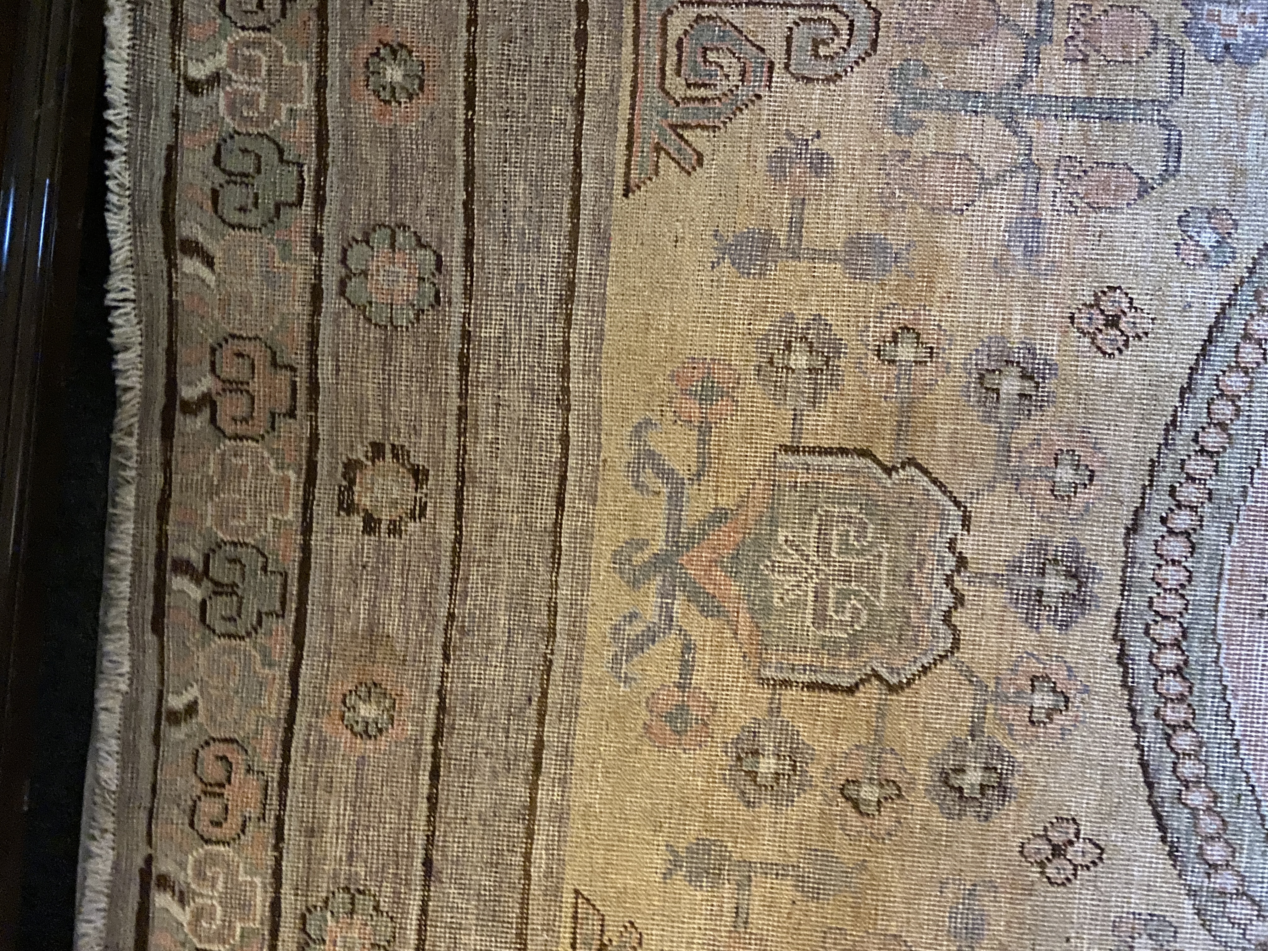 A Chinese Khotan carpet, circa 1920 - Image 17 of 25