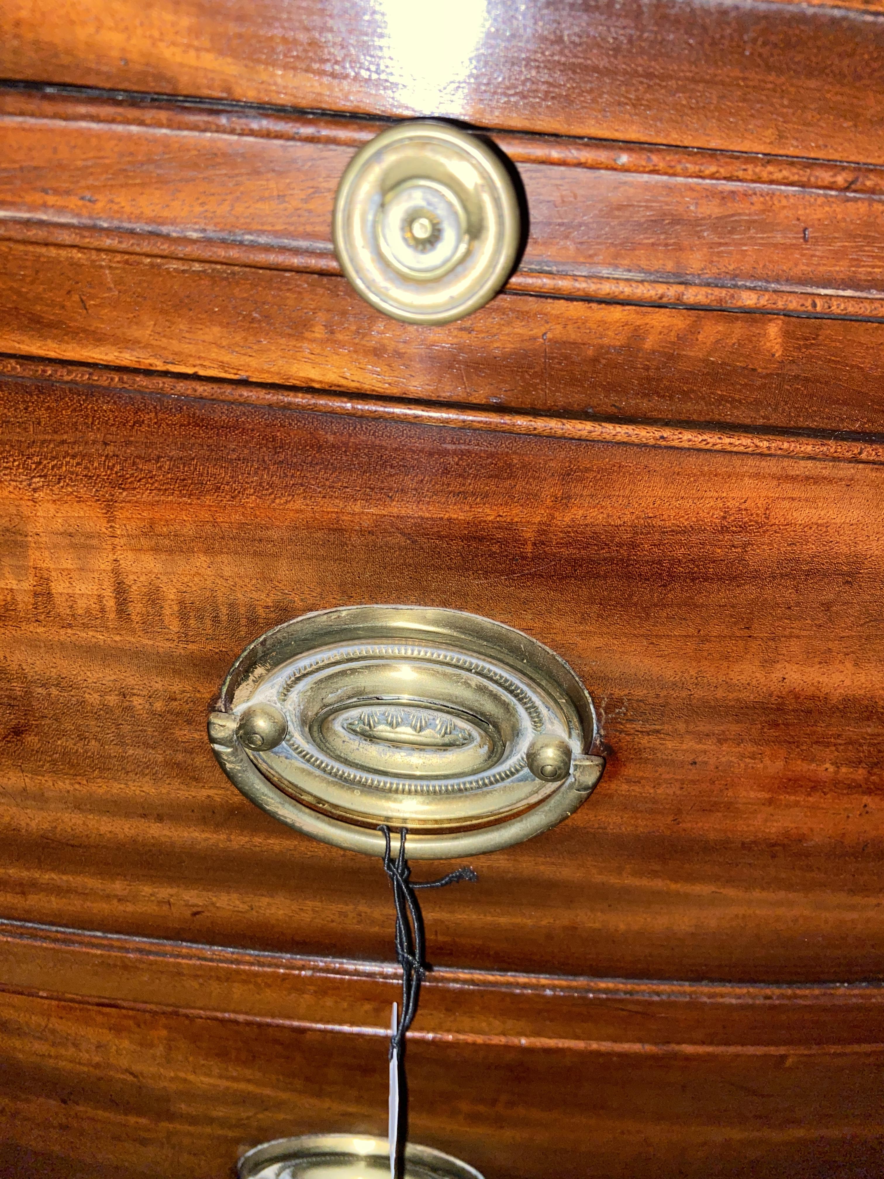 A Regency mahogany bowfront chest - Image 3 of 16