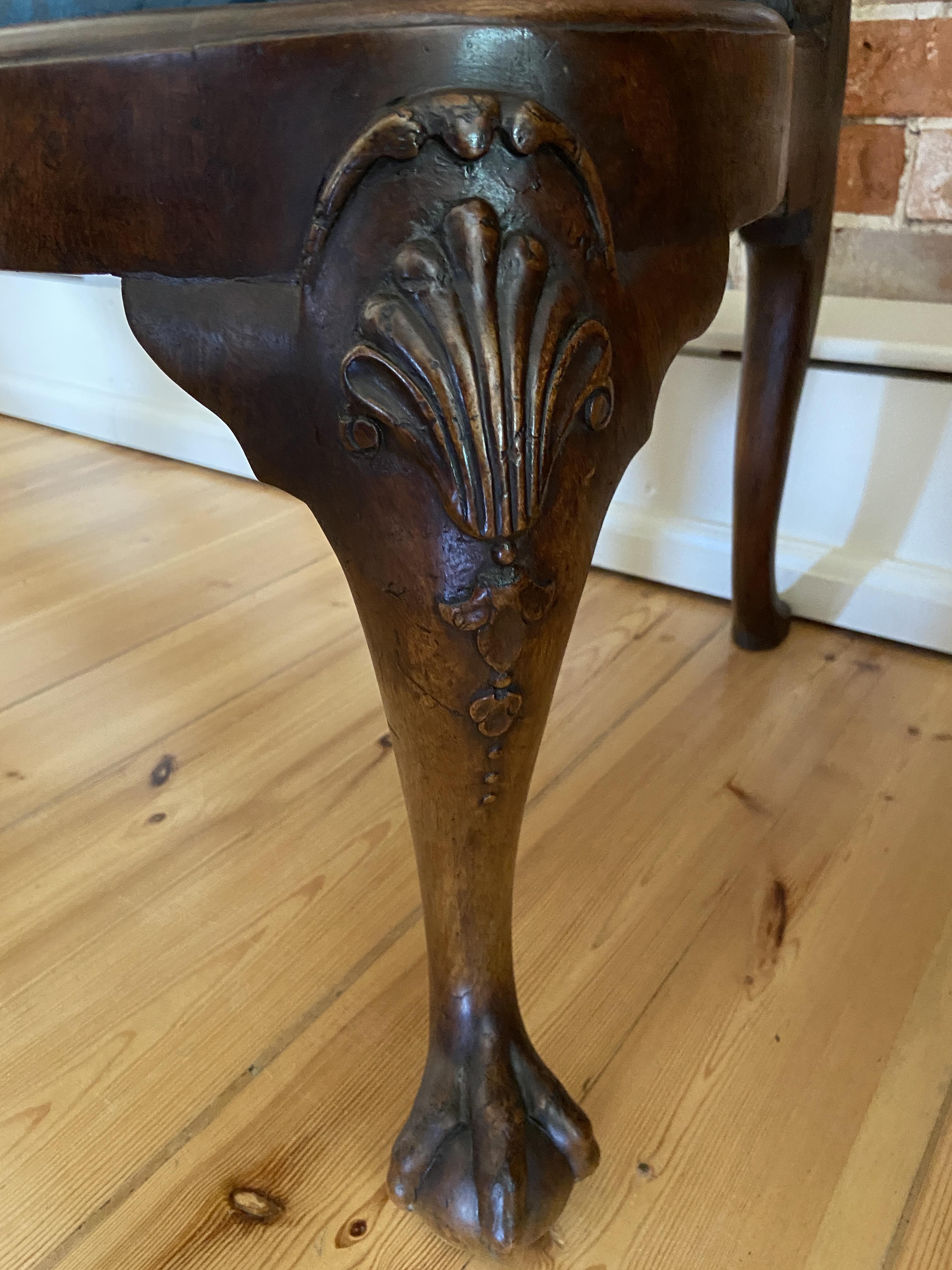 A George II carved walnut side chair in the manner of Giles Grendey - Image 4 of 9
