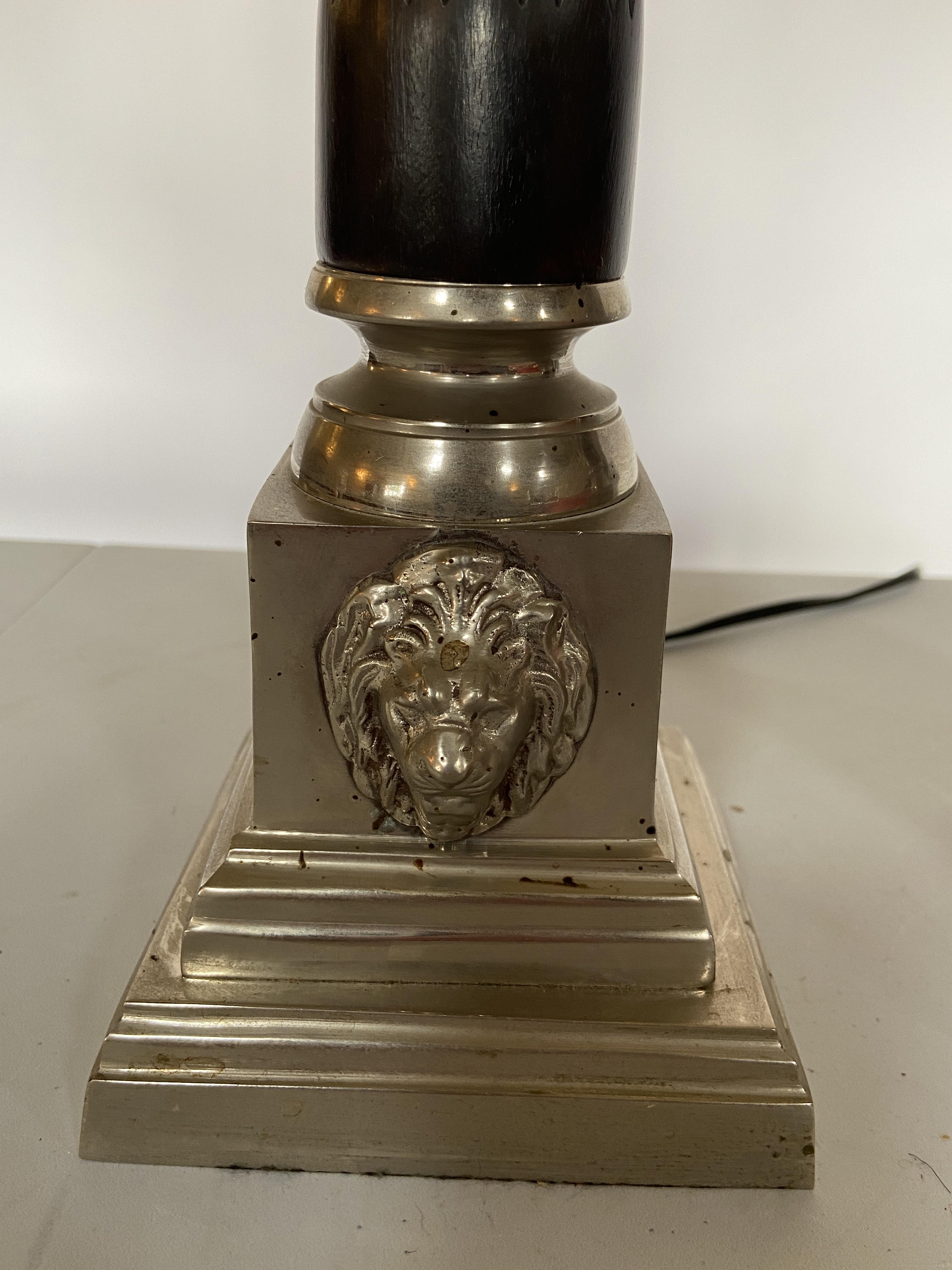 A pair of ebonised and plated brass column table lamps - Image 3 of 5