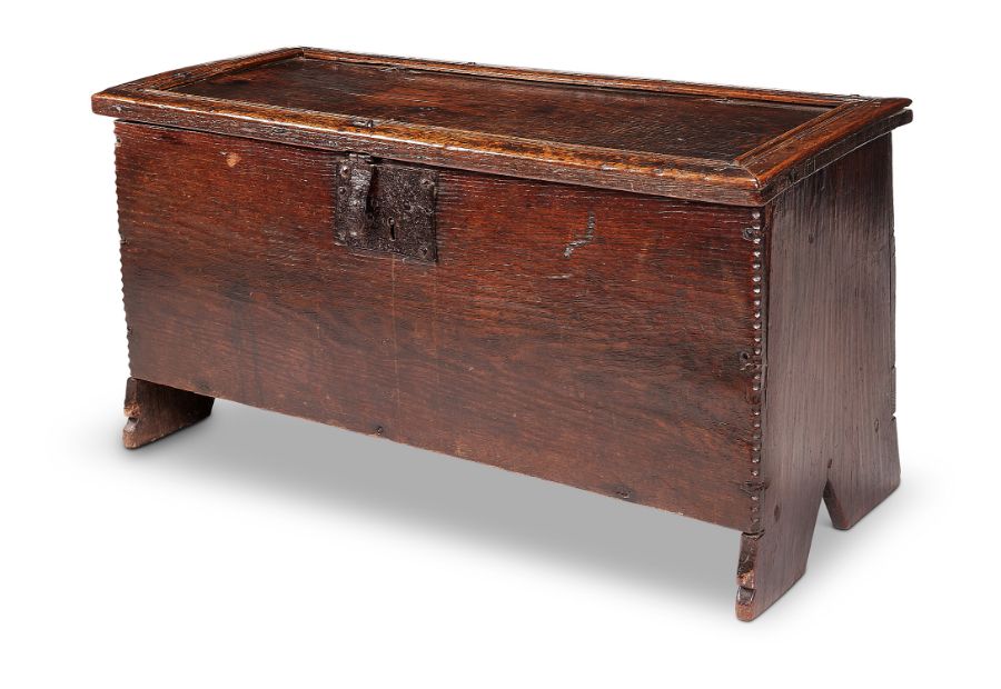 A small James I oak plank chest - Image 8 of 8