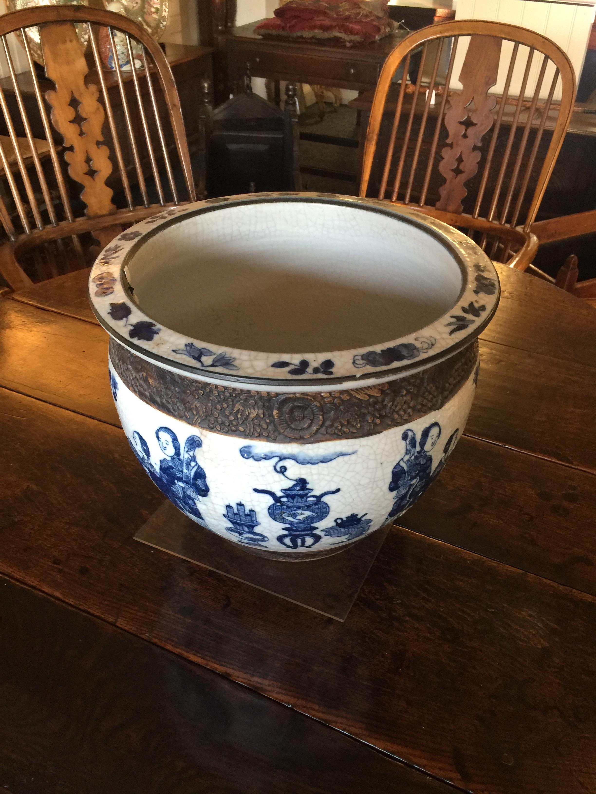 A 19th c. Chinese blue and white earthenware crackle glaze jardiniere / fish bowl - Image 2 of 11