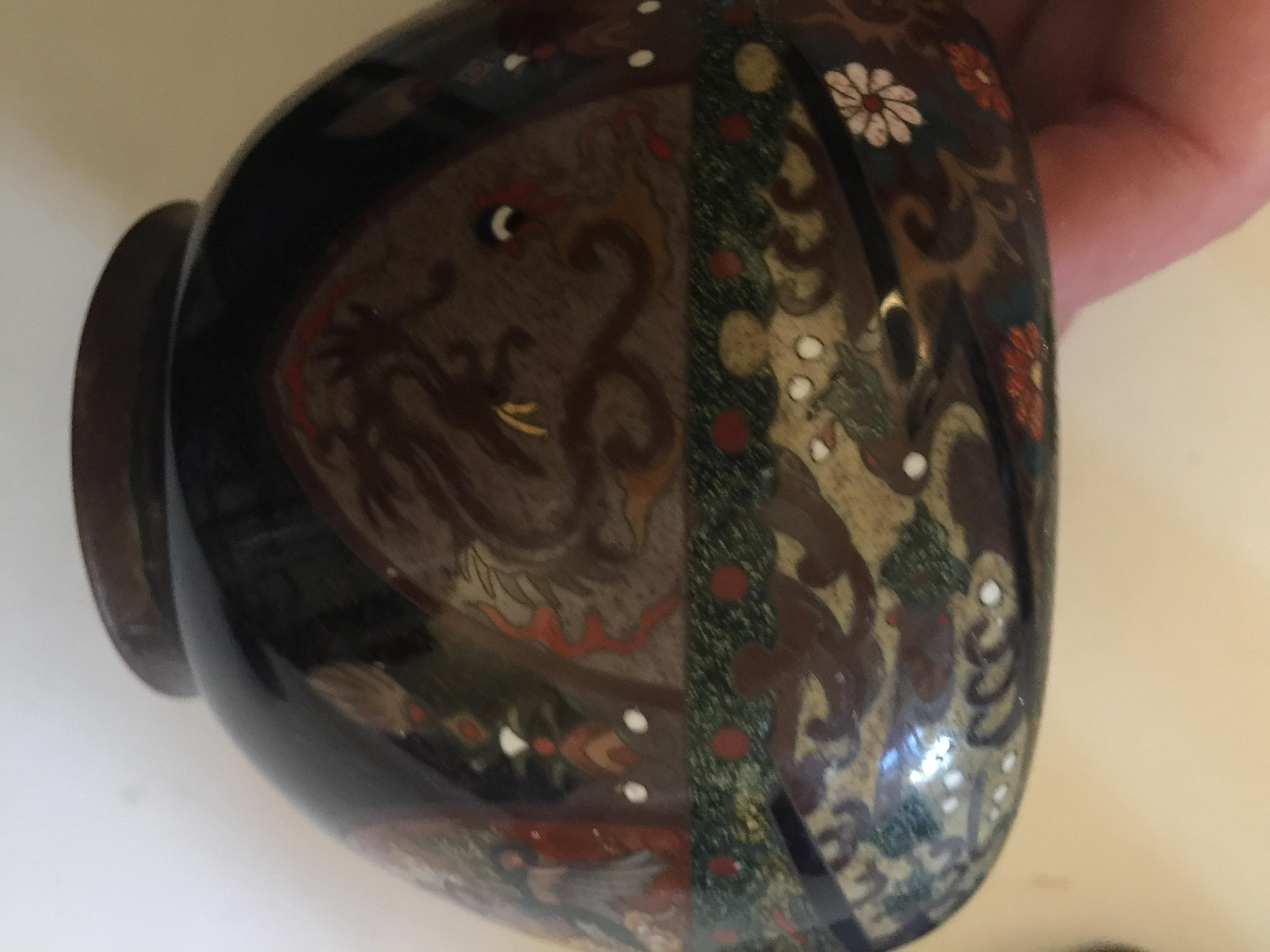 A group of 19th and 20th century Chinese enamel and cloisonné items - Image 15 of 27